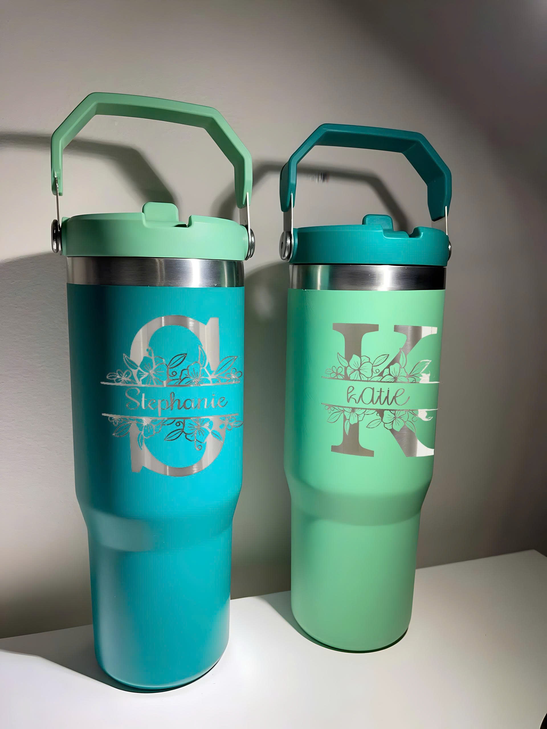 Personalized Flower Alphabet Flip Straw Tumbler, Custom Initial and Name Cup with Handle Lid, Floral Monogram Stainless Steel Insulated Mug, Gift for Her