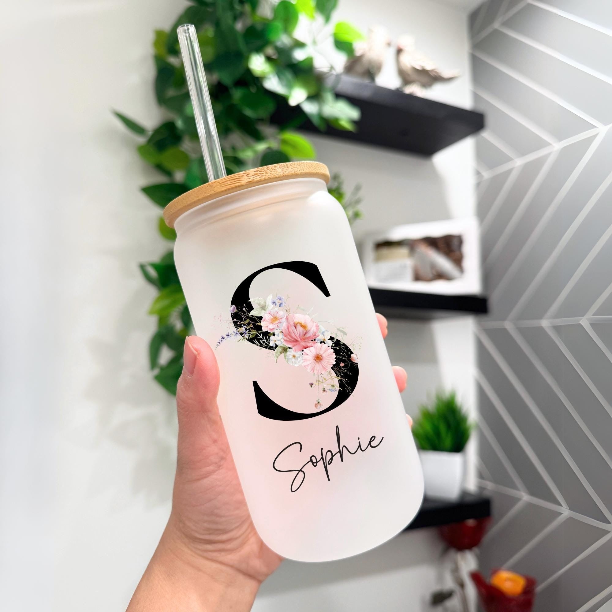 Personalized Flower Girl Glass Can, Floral Tumbler with Lid and Straw, Birth Flower Glass Coffee Cup, Mother's Day Gifts for Her, Bridesmaid Proposal, Party Favor