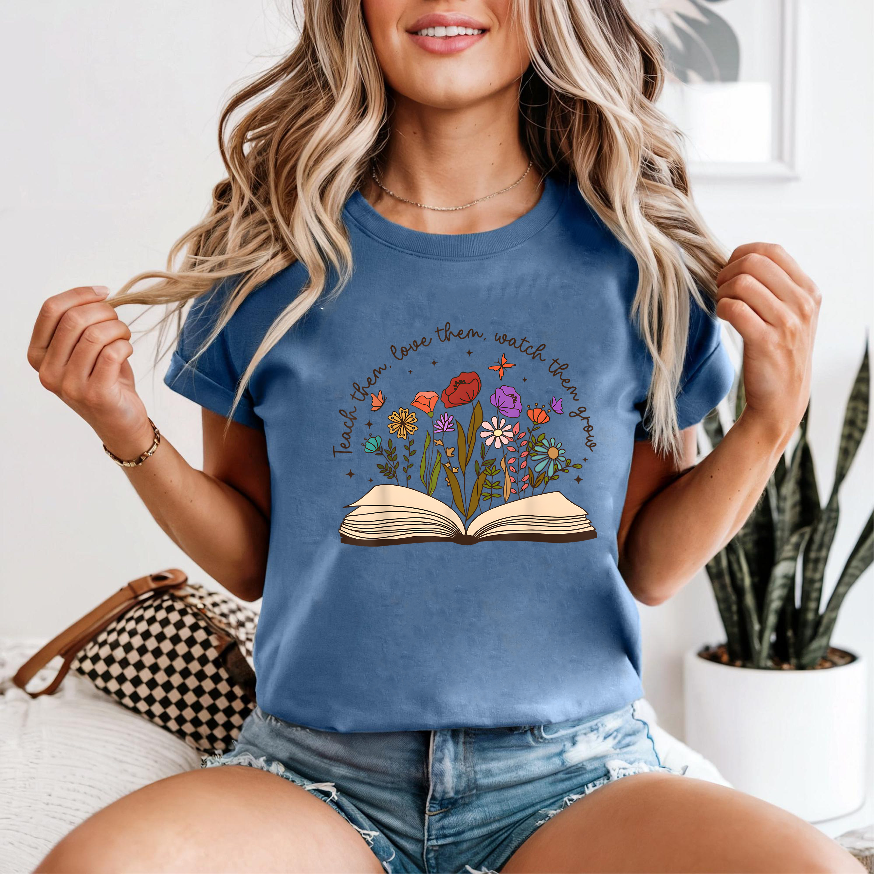 Teacher Flower Book Shirt, Teach Love Grow T-Shirt, Reading Teacher Gift, Floral Book Lover Graphic Tee, Cute Botanical Shirt