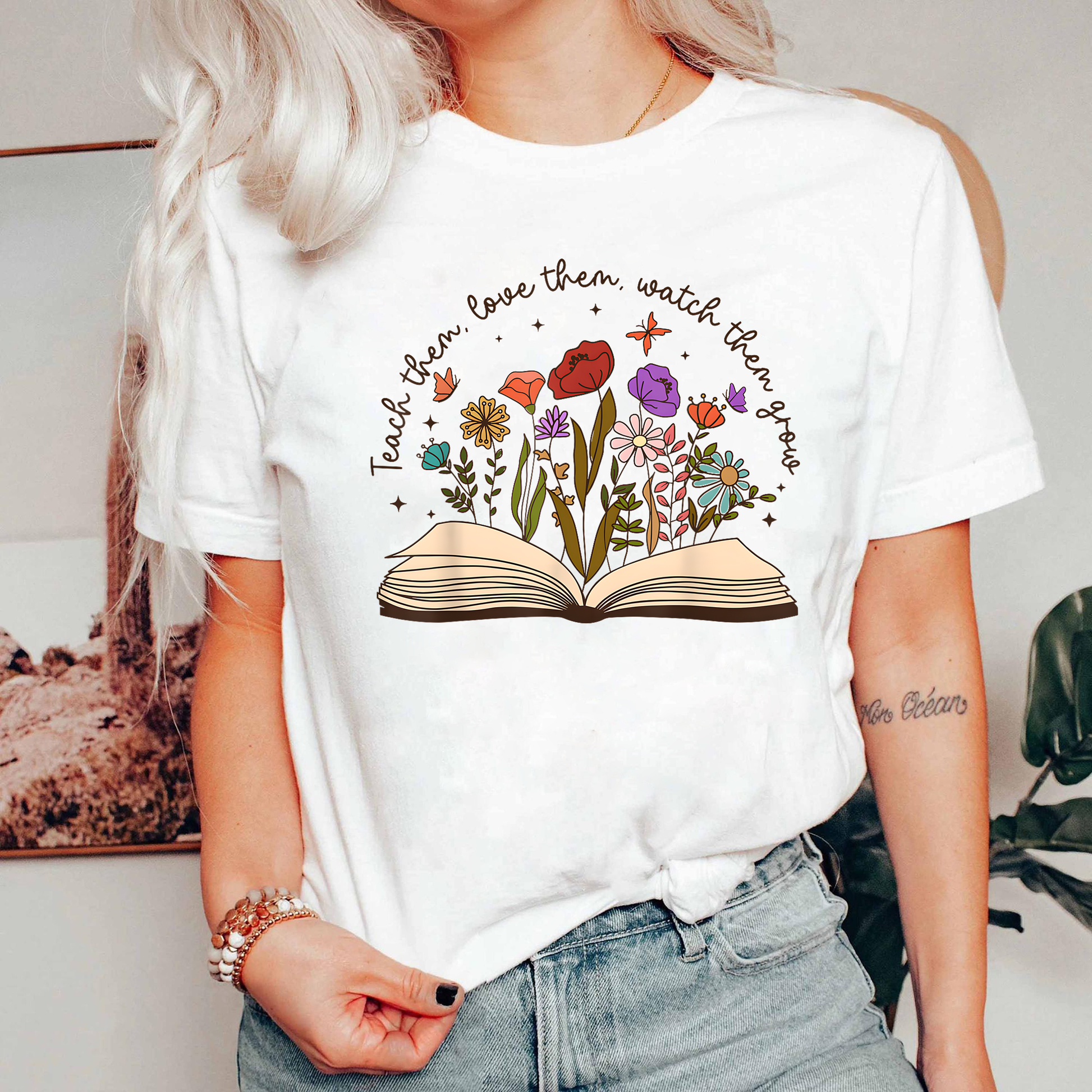 Teacher Flower Book Shirt, Teach Love Grow T-Shirt, Reading Teacher Gift, Floral Book Lover Graphic Tee, Cute Botanical Shirt