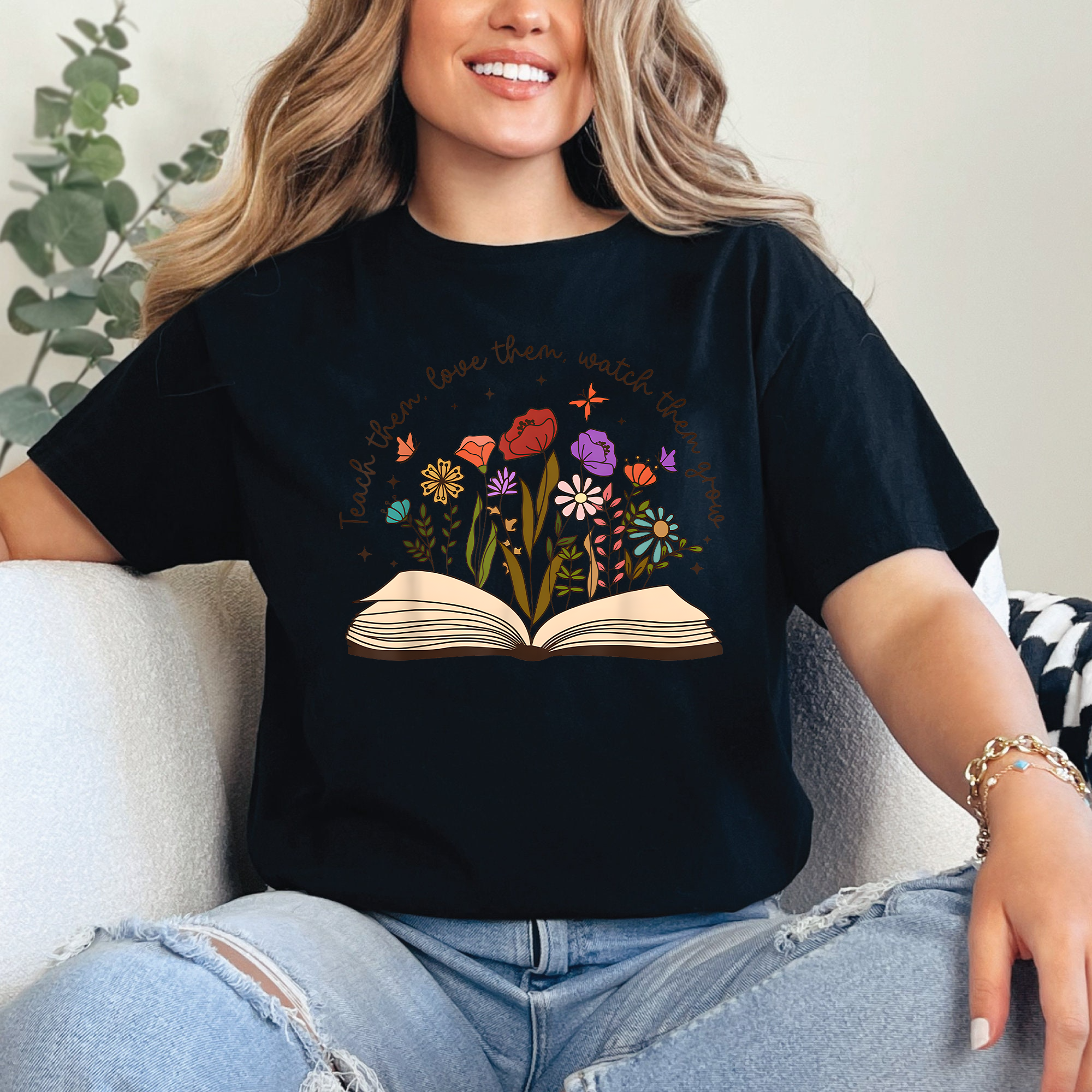 Teacher Flower Book Shirt, Teach Love Grow T-Shirt, Reading Teacher Gift, Floral Book Lover Graphic Tee, Cute Botanical Shirt