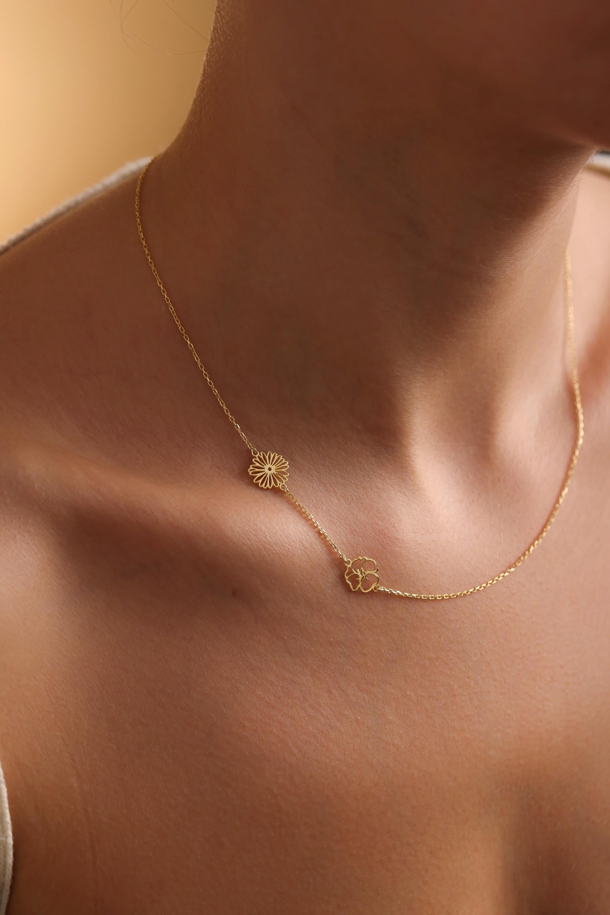 Sideways Birth flower Necklace, Family Birth Flower Necklace, Birth Month Flower, Personalized Jewelry, Mothers Day Gift, Gift For Mom