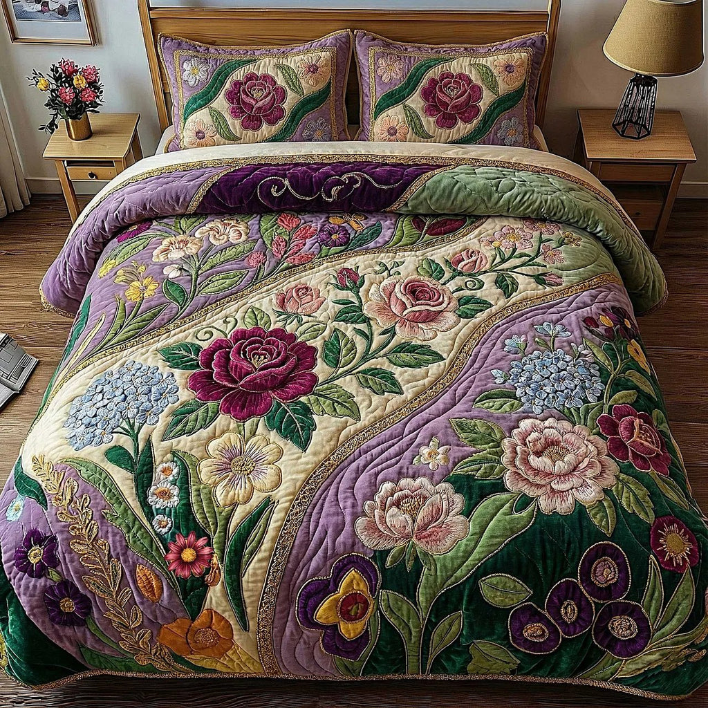 Summer Flower Quilted Bedding Set, Rose Patchwork Bedspread with Pillowcases, Festive Winter Bedroom Decor, Bedding Decor PTBED46