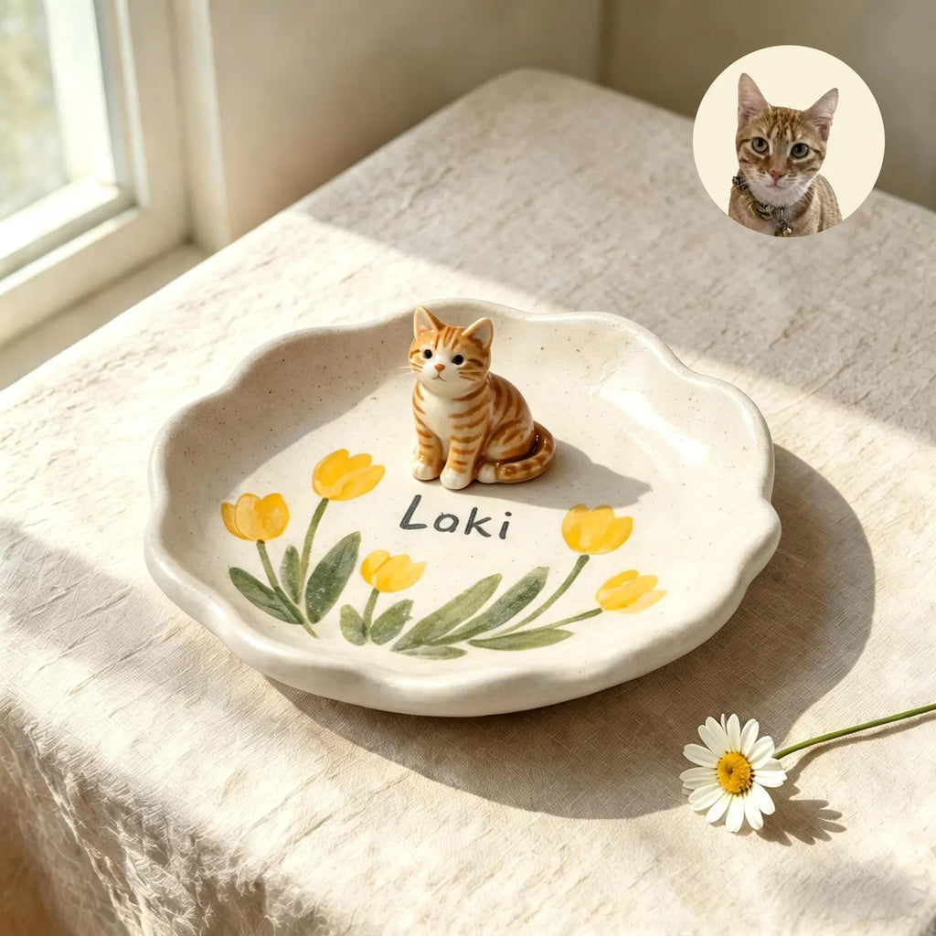 3D Sculpted Cat Figurine Ring Dish, Custom Handpainted Ceramic Jewelry Tray. CPPETAL05