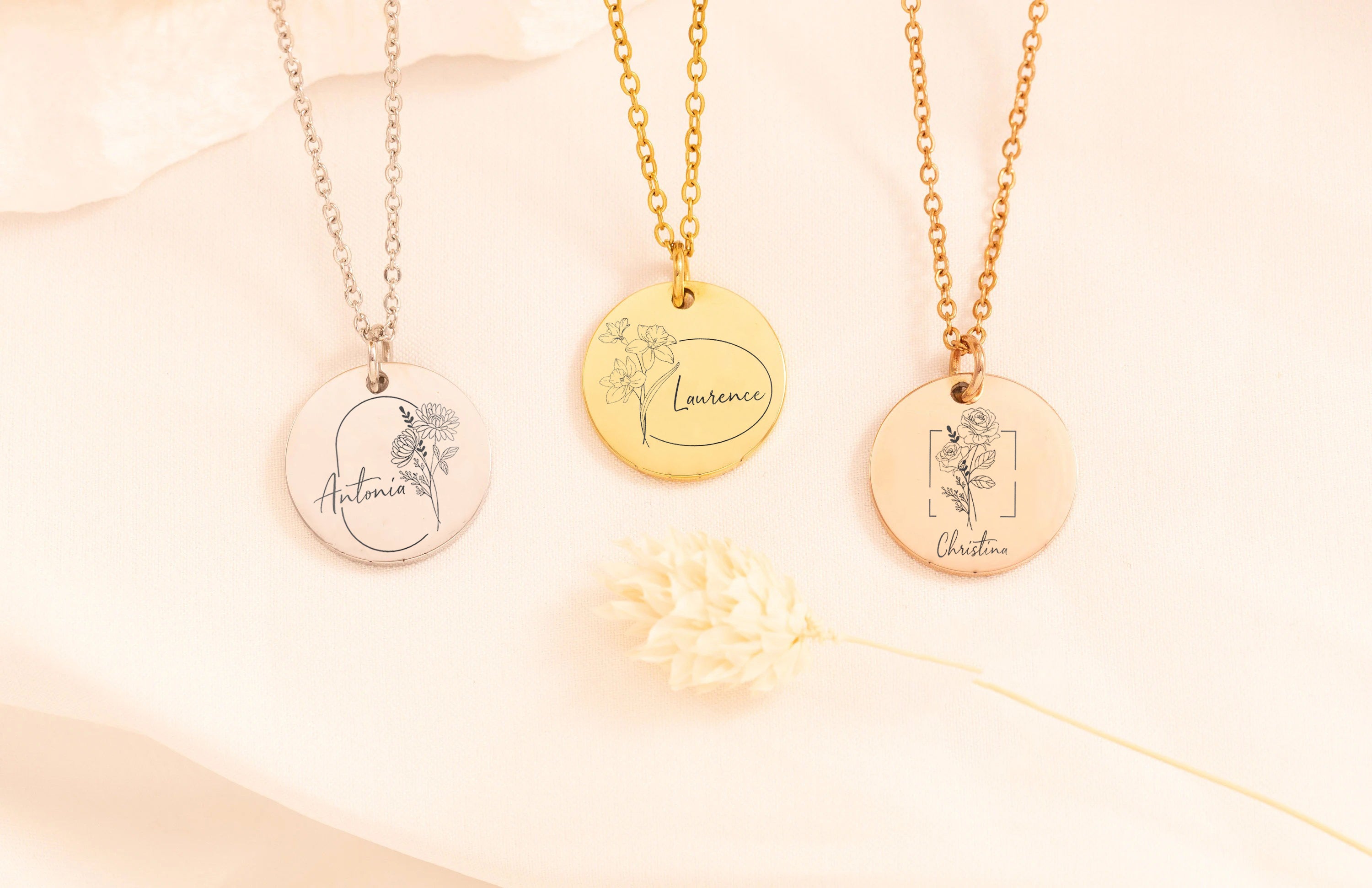 Monthly Bloom Necklace, Personalized Birth Flower Pendant with Name, Custom Engraved Disc Necklace in Gold, Silver & Rose Gold