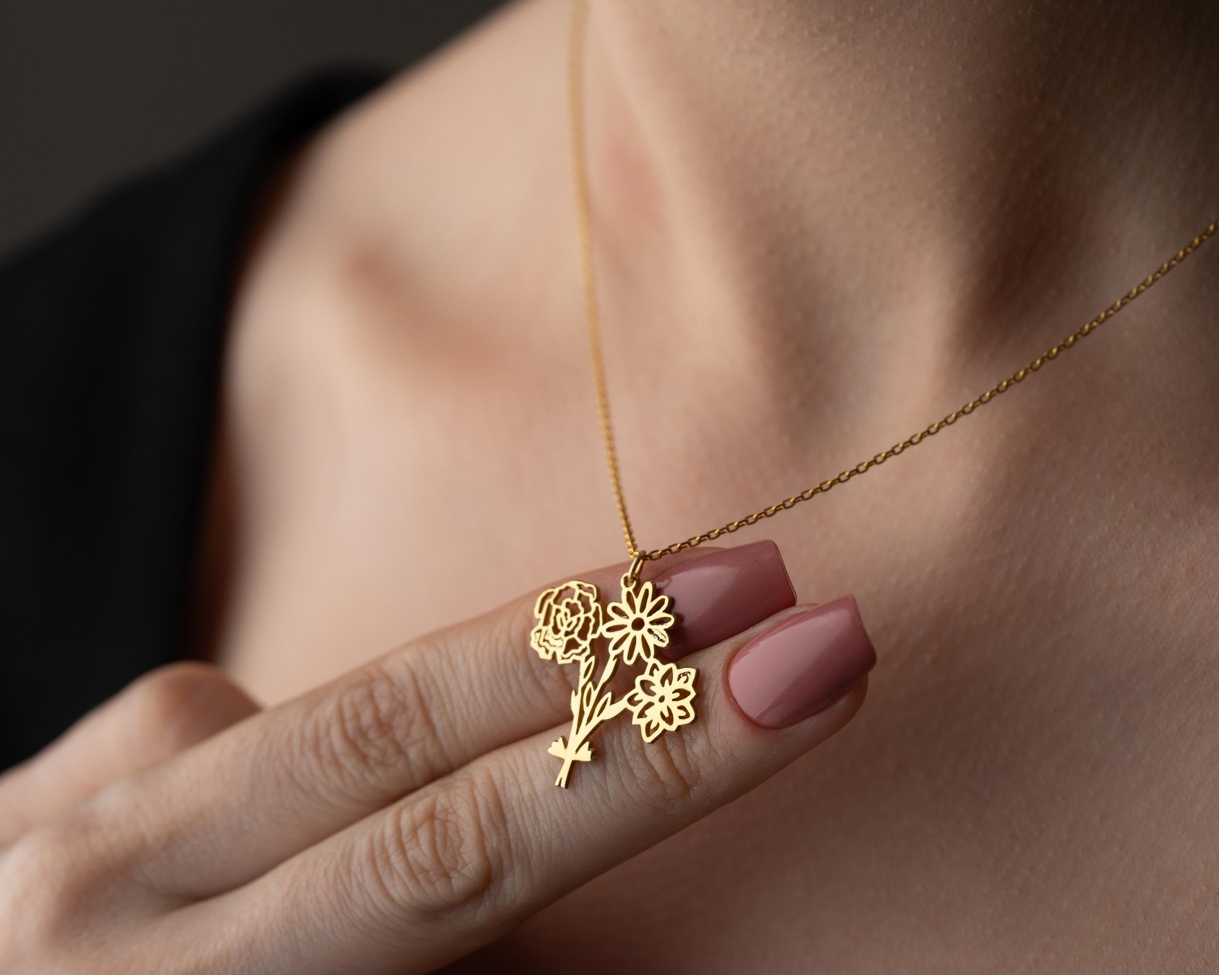 Personalized Bouquet Pendant, Multiple Birth Month Flowers, Custom Family Birth Flower Necklace, Dainty Gold Floral Jewelry, Gift for Her