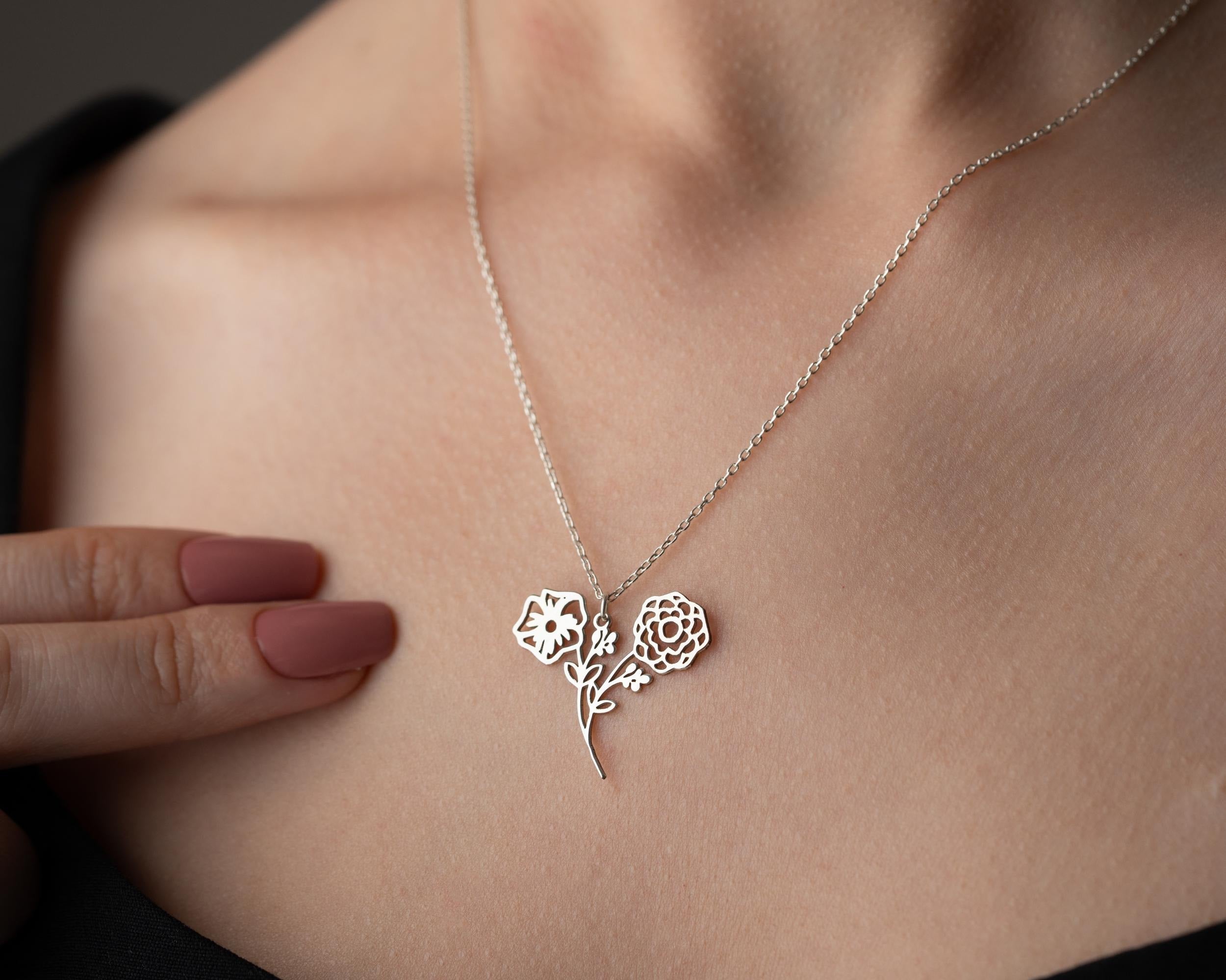 Personalized Bouquet Pendant, Multiple Birth Month Flowers, Custom Family Birth Flower Necklace, Dainty Gold Floral Jewelry, Gift for Her