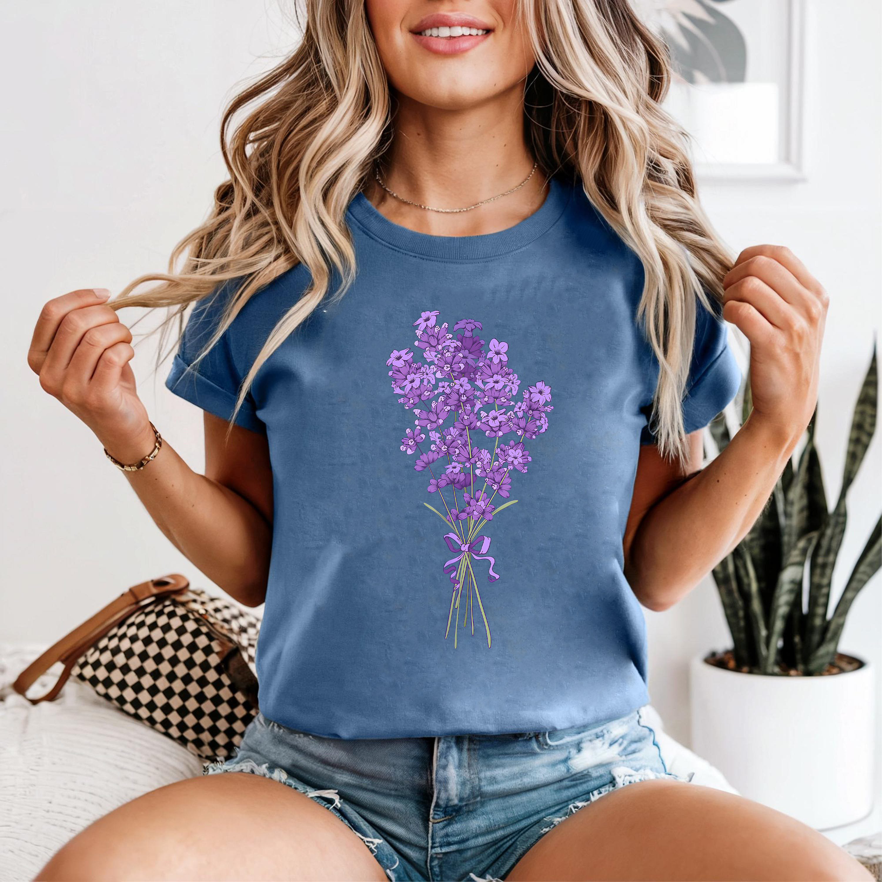 Lavender Flower Shirt, Purple Botanical Tee, Cottagecore Lavender T-Shirt, Aromatherapy Gift Shirt, Calm Nature Tee