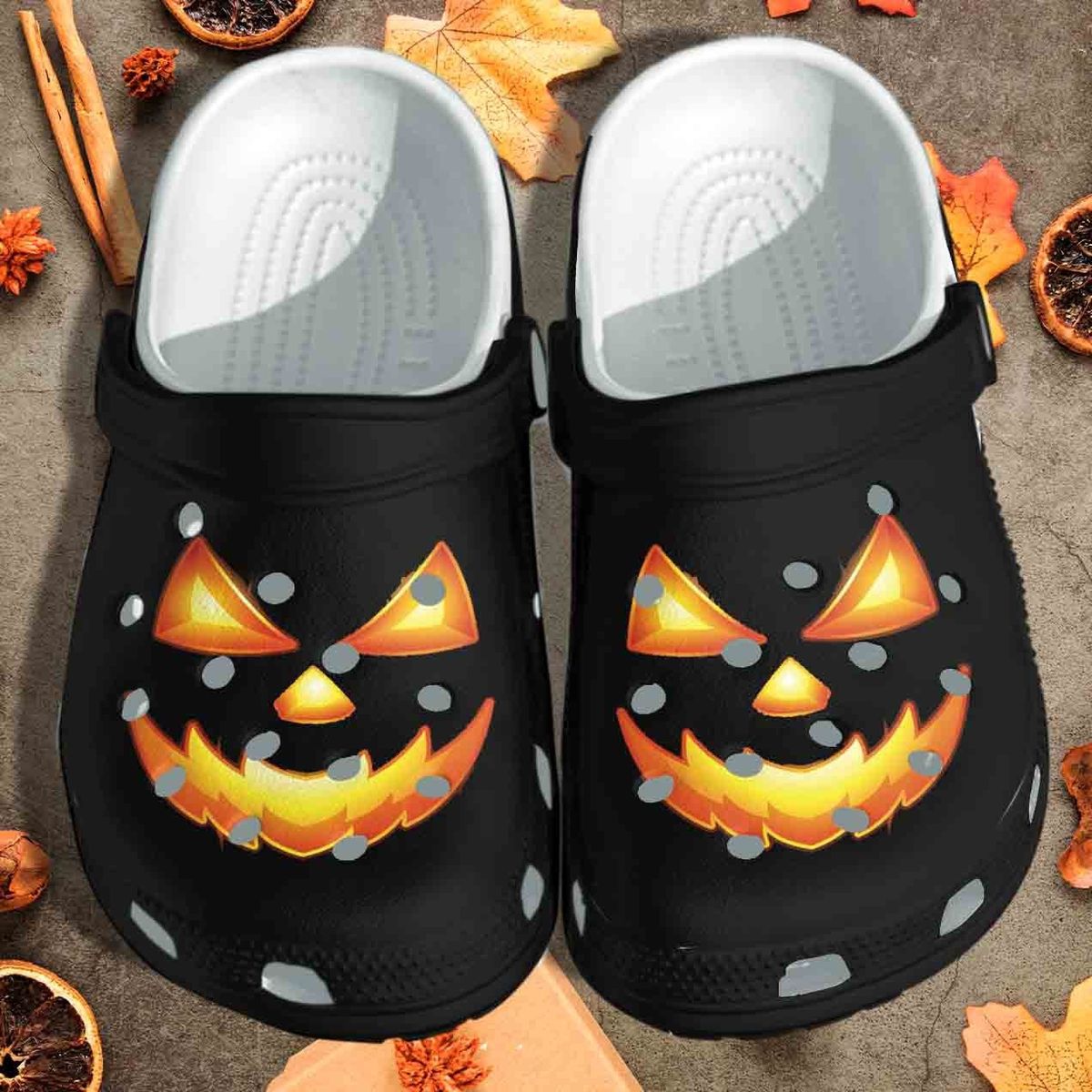 Halloween Jack-O’-Lantern Clogs – Black Pumpkin Face Slip-On Shoes with Glowing Spooky Design for Fall Halloween Gifts. CLPETAL18