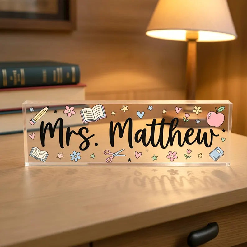 Custom Desk Name Plate, Teacher Gift for Back To School, Name Plate for Desk Gift For Teacher, Personalized Teacher Gifts, End of Year Gift. DNPETAL01