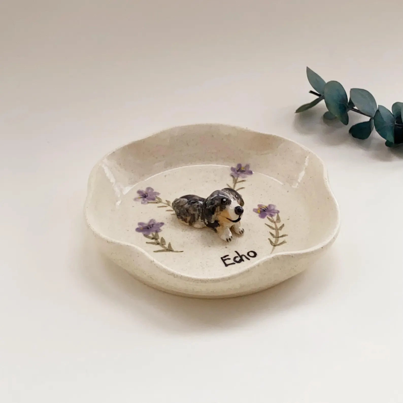 Custom Pet Jewelry Dish/Personalized Dog Cat Ceramic Ring Tray with Sculpted Figurine/Handmade Trinket Dish Gift for Pet Lovers/Pet Dish. CPPETAL04