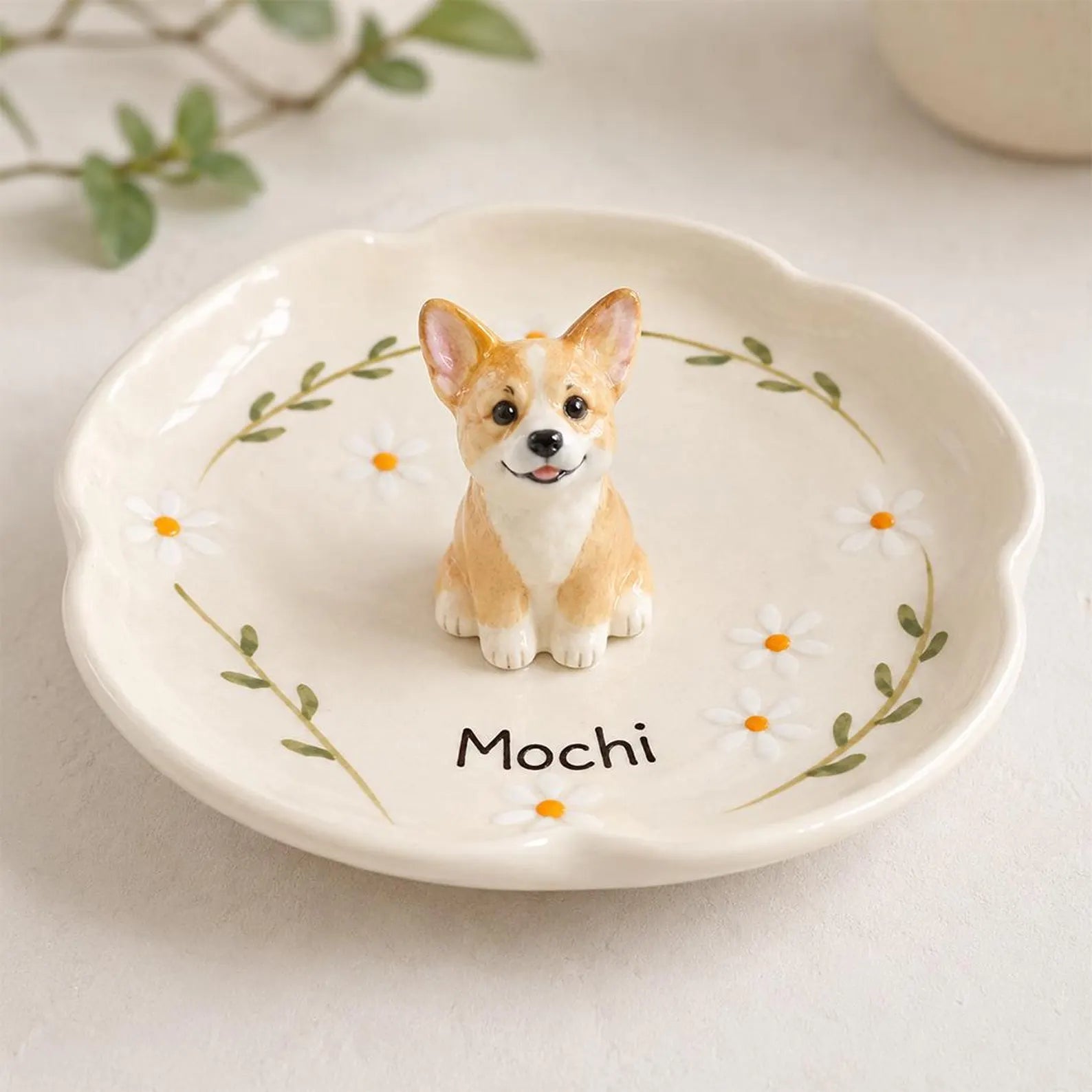 Personalized Pet Ring Dish: Custom Cat or Dog Figurine, Ceramic Jewelry Holder with Name. CPPETAL03
