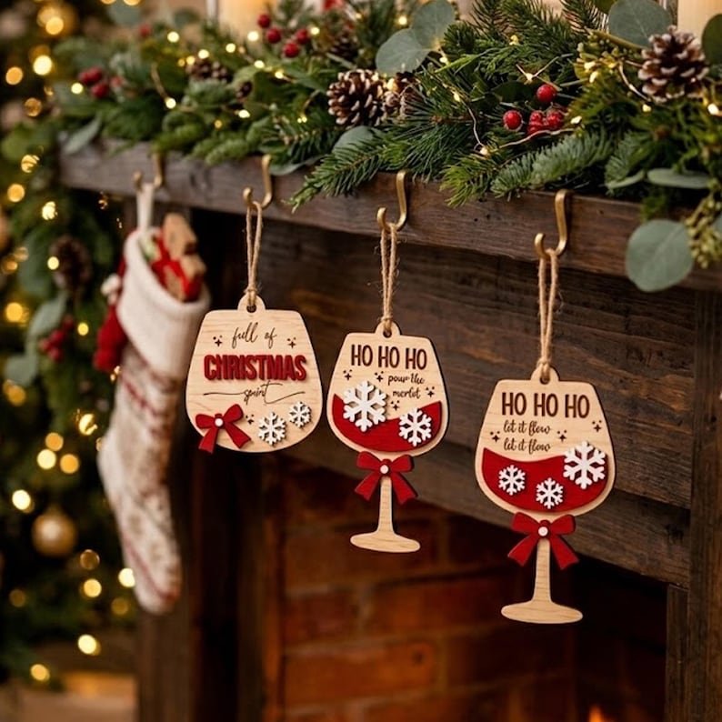 Christmas Wine Glass Wooden Ornament, Christmas Tree Decor, Wine Lover Gift, Holiday Bar Decoration, Christmas Tree Hanging Decor WOODOR01
