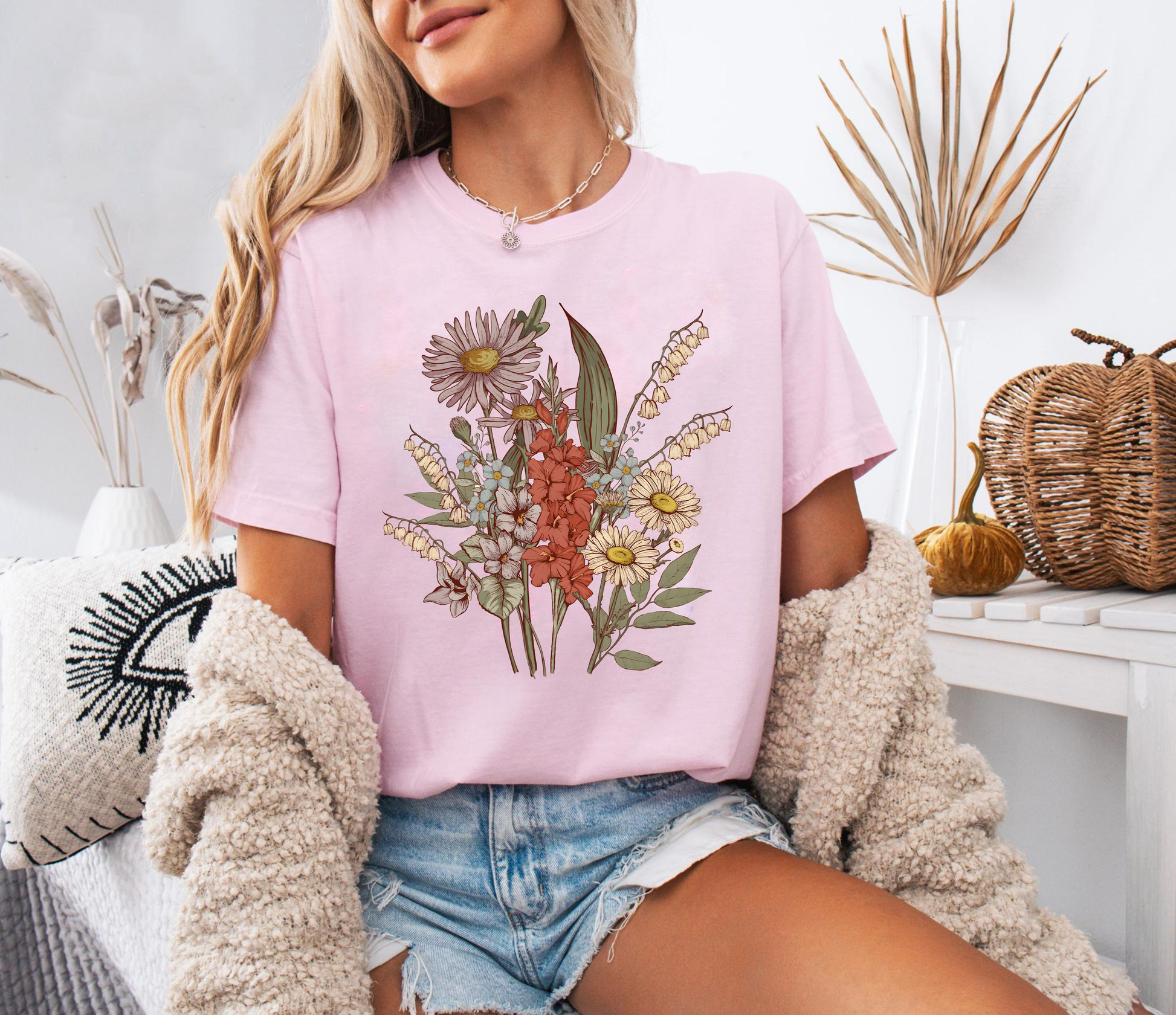 Vintage Wildflower Shirt, Botanical Floral Tee, Retro Garden Aesthetic T-Shirt, Cottagecore Nature Shirt, Fall Flower Shirt