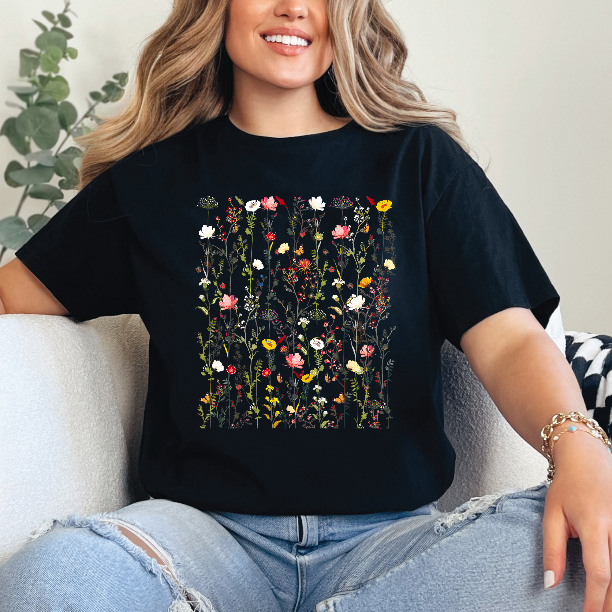 Vintage Chamomile Shirt, Daisy Wildflower Tee, Herbal Flower Graphic T-Shirt, Botanical Illustration Top, Aesthetic Floral Shirt