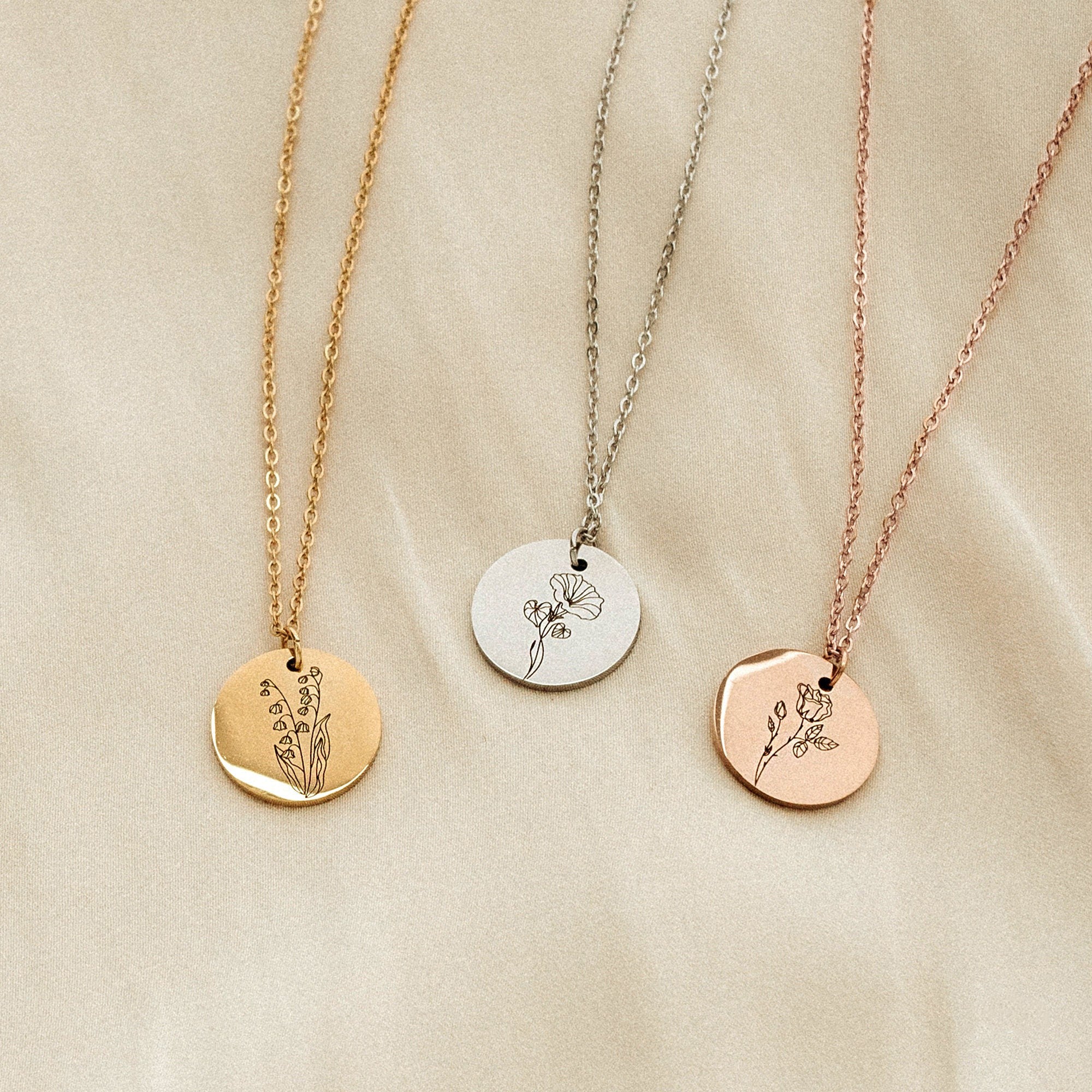 Personalized Birth Flower Necklace , Mothers day Jewelry Gift, Best Friend, Birthday Present, Name Necklace