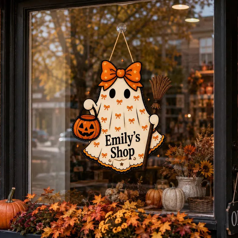 Personalized Halloween Ghost Sign, Custom Name Door Hanger, Fall Pumpkin Wood Sign, Spooky Shop Window Decor. HLWDHPETAL13