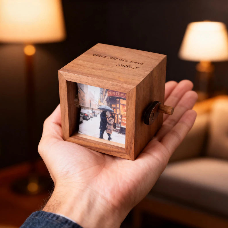 Personalized Photo Flipbook Animation Box, Custom wooden Photo Book ,Custom Crank Photobox Picture Box ,Anniversary mothers day gifts. PBPETAL3