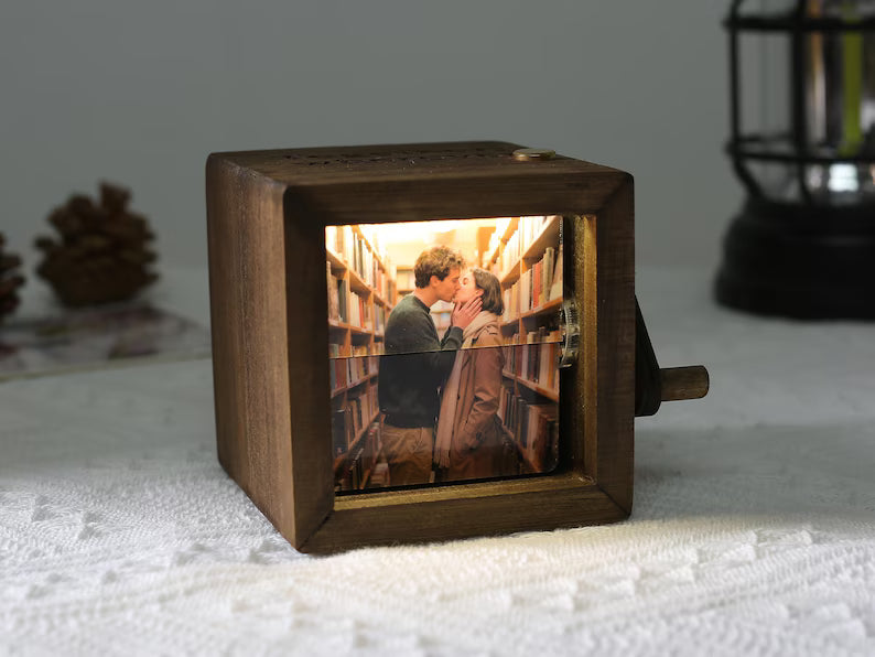 Personalized Photo Flipbook Animation Box,Custom wooden Photo Book with Light,Custom Crank Photobox Picture Box ,Creative Anniversary gifts. PBPETAL1