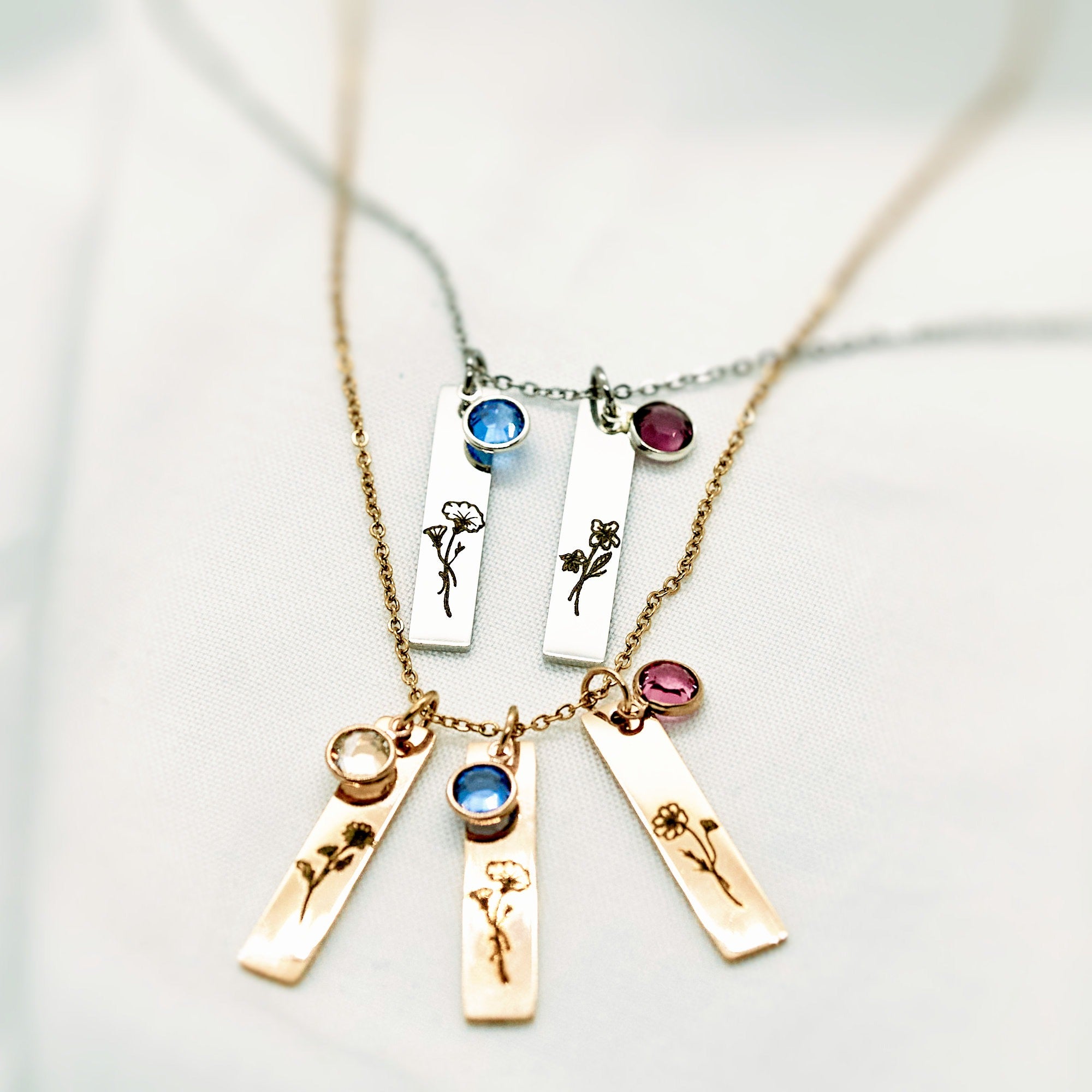 Unique Birth Flower and Birthstone Necklace, Personalized Birthday Gift for Mom, Floral and Stone Jewelry, Christmas Gifts for Her