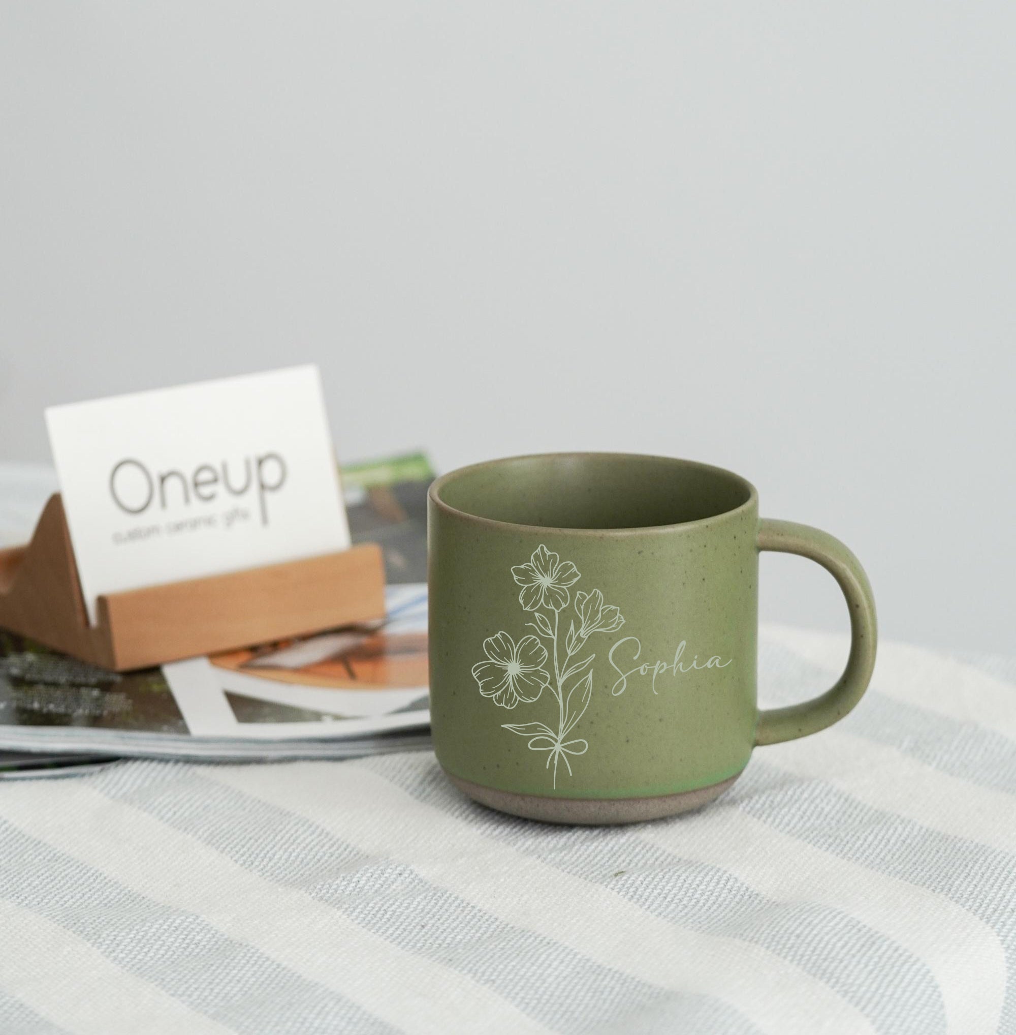 Custom Pottery Mug Birth Flower Mug, Personalized Mug for Mom Family Gift, Gift for Dad Mug Engraved Gift Christmas Gifts Ideas, Gift for Her ZT