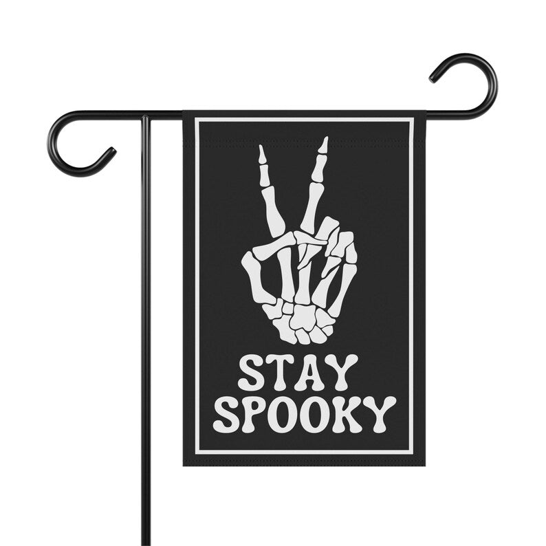 Stay Spooky Skeleton Garden Flag, Fall Garden Flag, Halloween Garden Flag, Funny Skeleton Peace Sign Home Banner, Halloween Lawn Flag, Yard. HLWGFPETAL20