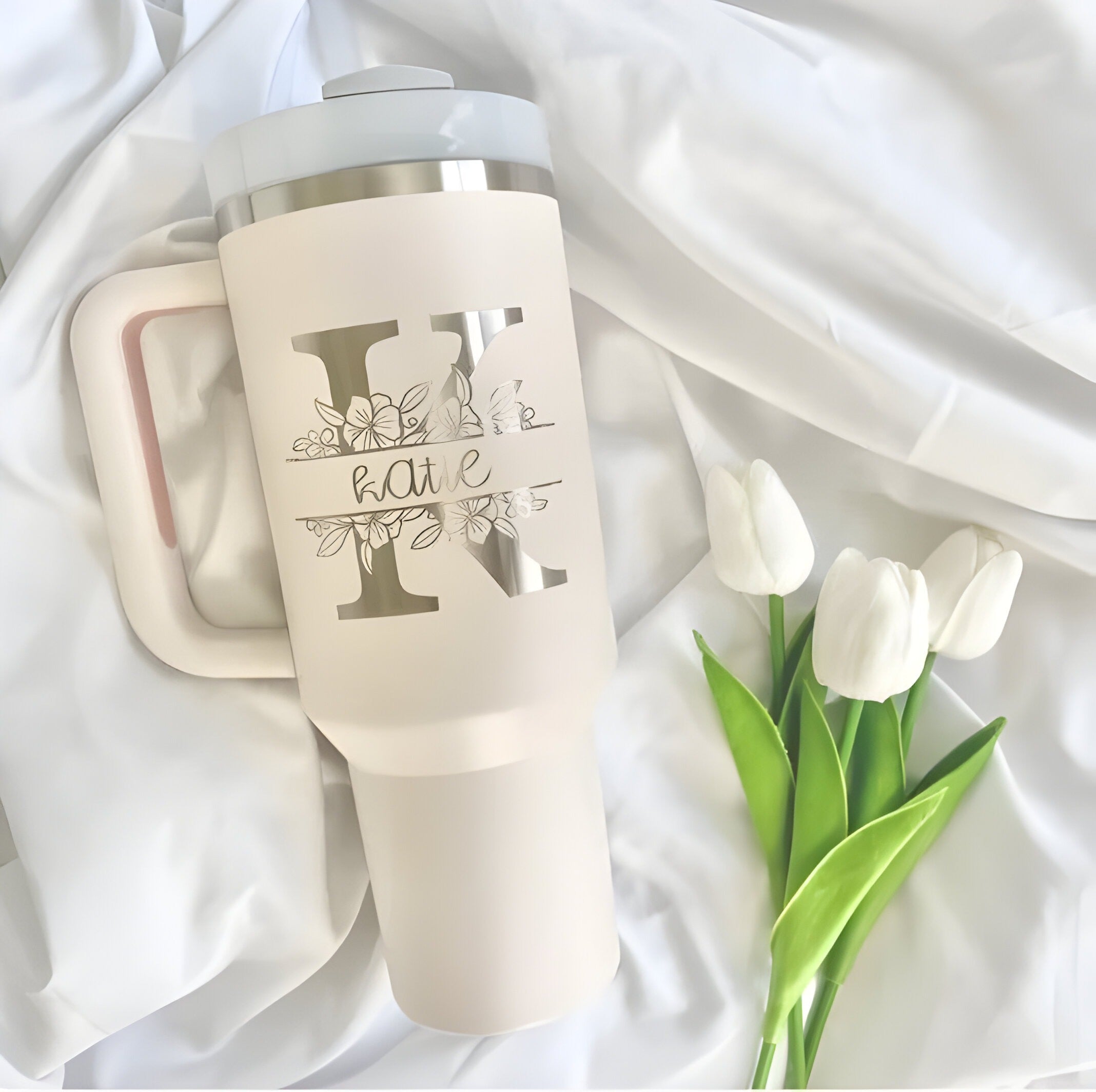 Personalized Birth Birth Flowers With Name Tumbler 40oz, Custom Stainless Steel Travel Mug with Handle and Straw, Floral Coffee Cup, Gift for Her, Mom, Bridesmaid