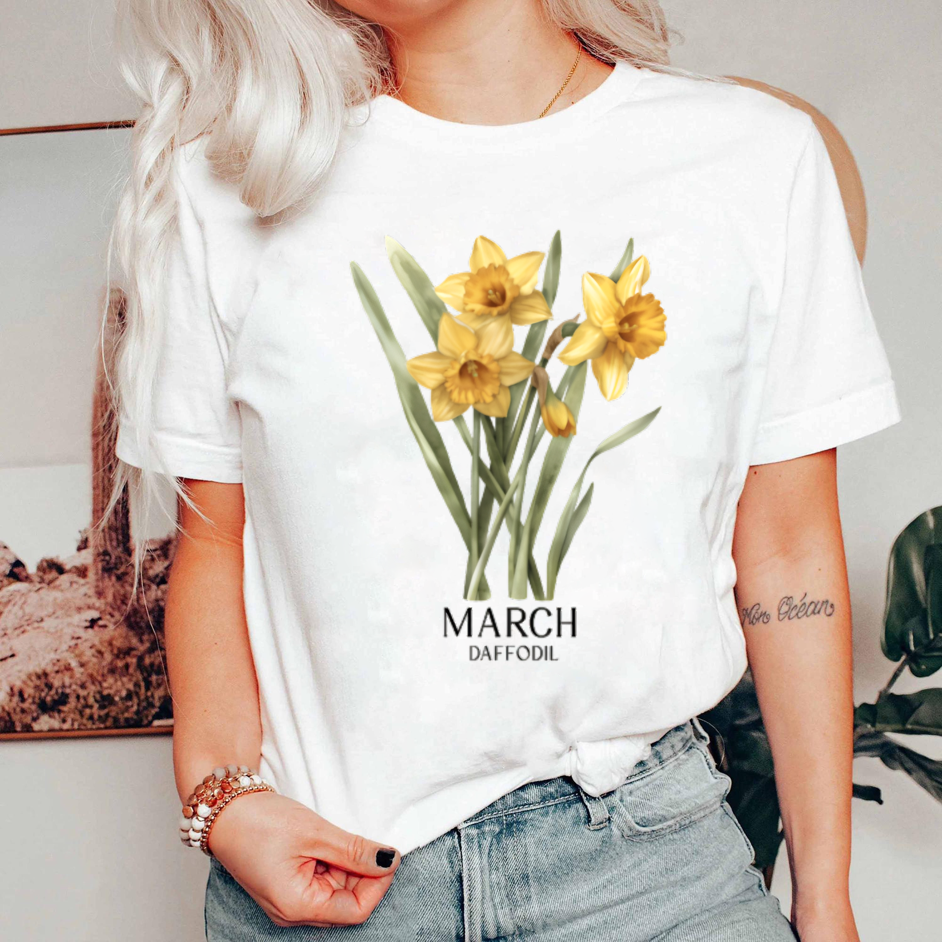 March Birth Flower Shirt, Daffodil Floral Tee, Botanical Spring Shirt, Yellow Flower Shirt, Birth Month Gift Tee