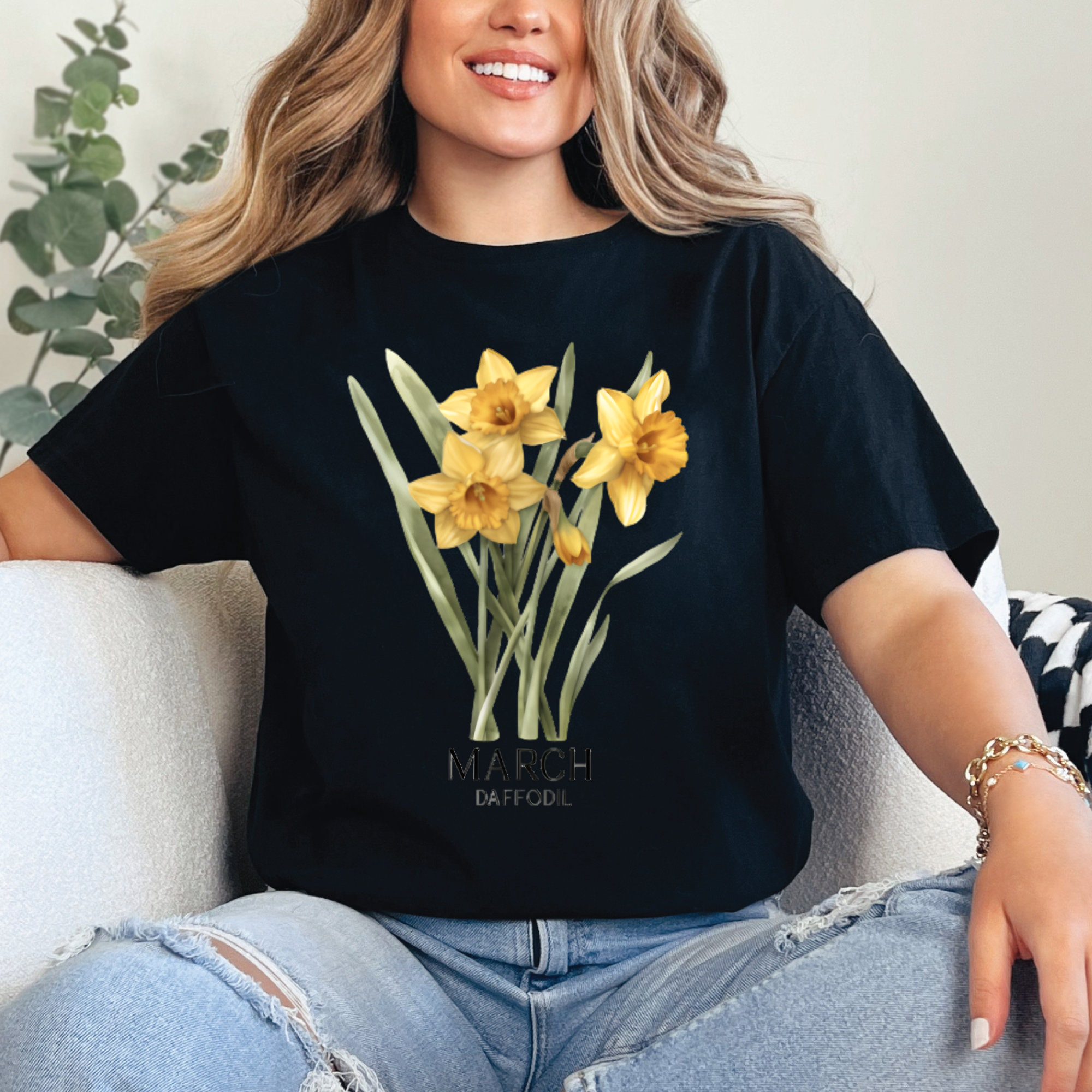 March Birth Flower Shirt, Daffodil Floral Tee, Botanical Spring Shirt, Yellow Flower Shirt, Birth Month Gift Tee