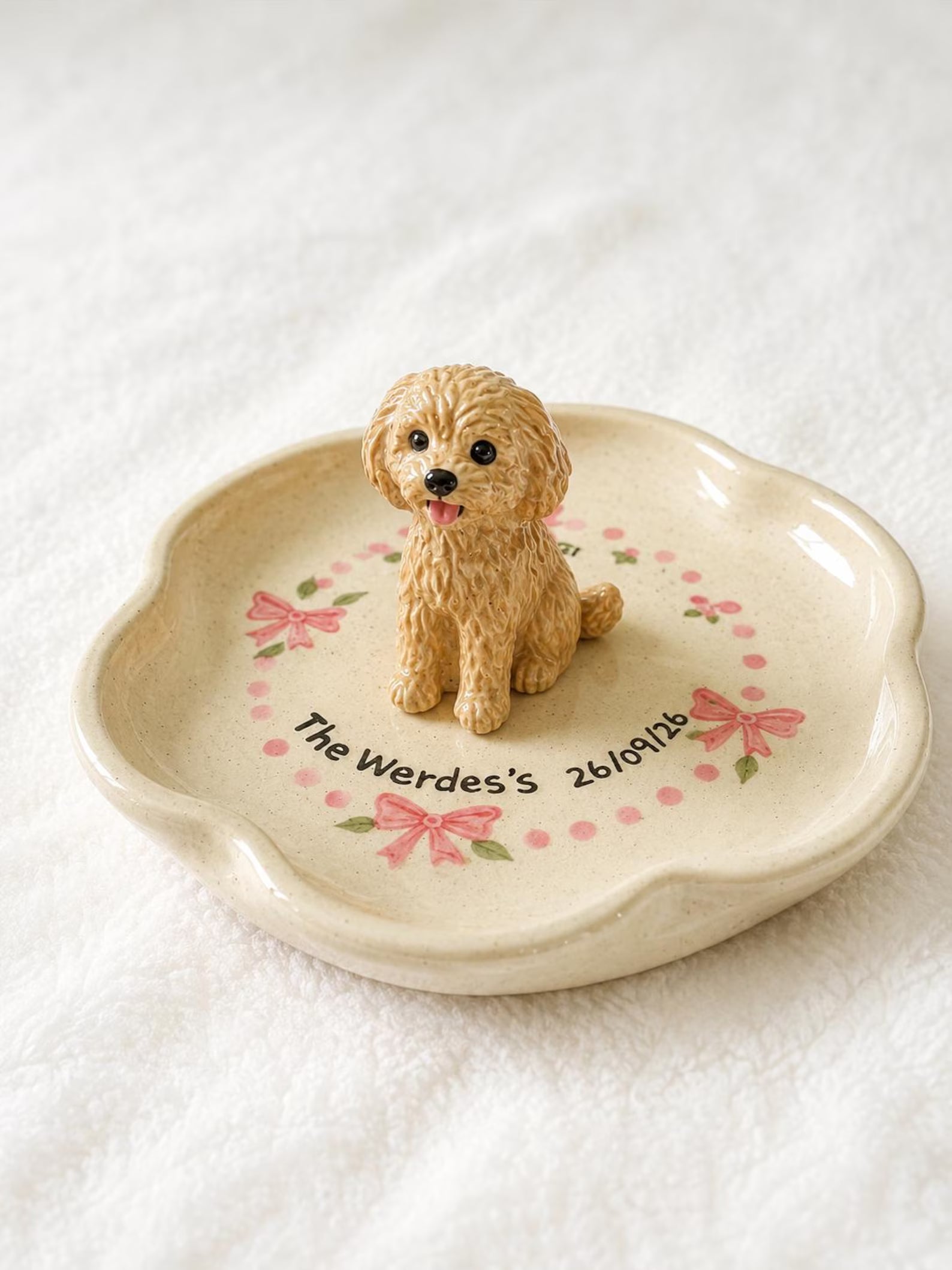 Custom Pet Portrait Ring Dish, Hand-Painted Ceramic Jewelry Tray with Sculpted Dog Figurine, Personalized Trinket Holder for Pet Lovers. CPPETAL08