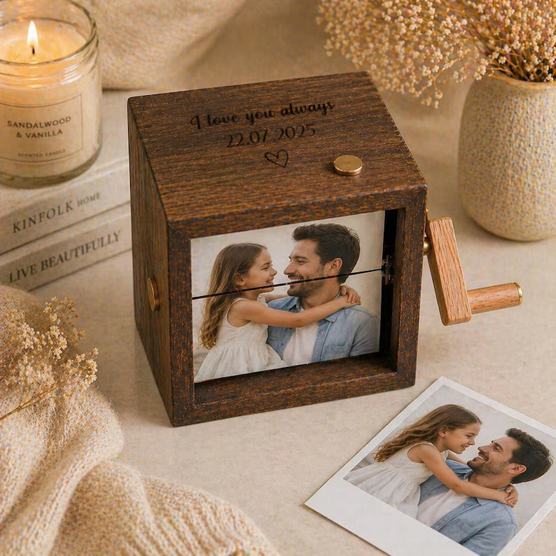 Personalized Photo Flipbook Album – Hand Cranked Photo Box with Light. PBPETAL4