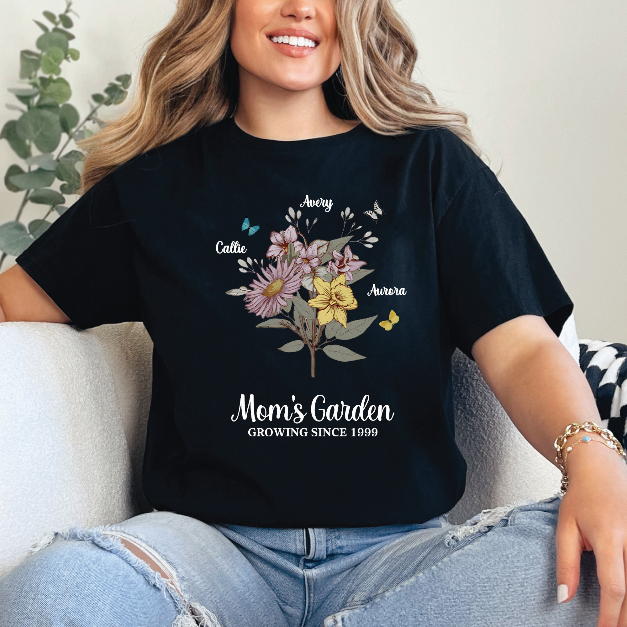 Mom’s Garden Shirt, Mother’s Day Floral T-Shirt, Vintage Botanical Flower Tee, Gift for Mom, Garden Lover Graphic Top
