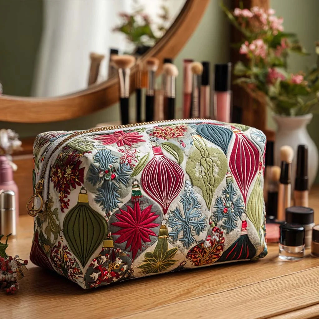 Quilted Christmas Ornament Makeup Bag, Holiday Cosmetic Bag, Festive Travel Toiletry Pouch, Vintage Christmas Zipper Organizer, Christmas Gift for Women – QMBPETAL55