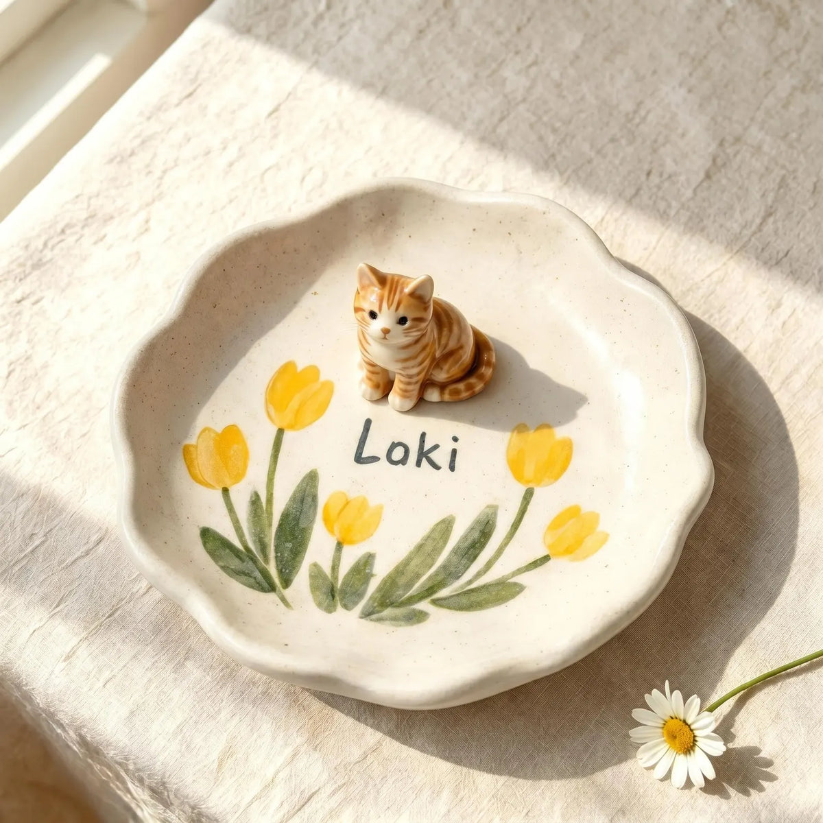 3D Sculpted Cat Figurine Ring Dish, Custom Handpainted Ceramic Jewelry Tray. CPPETAL05