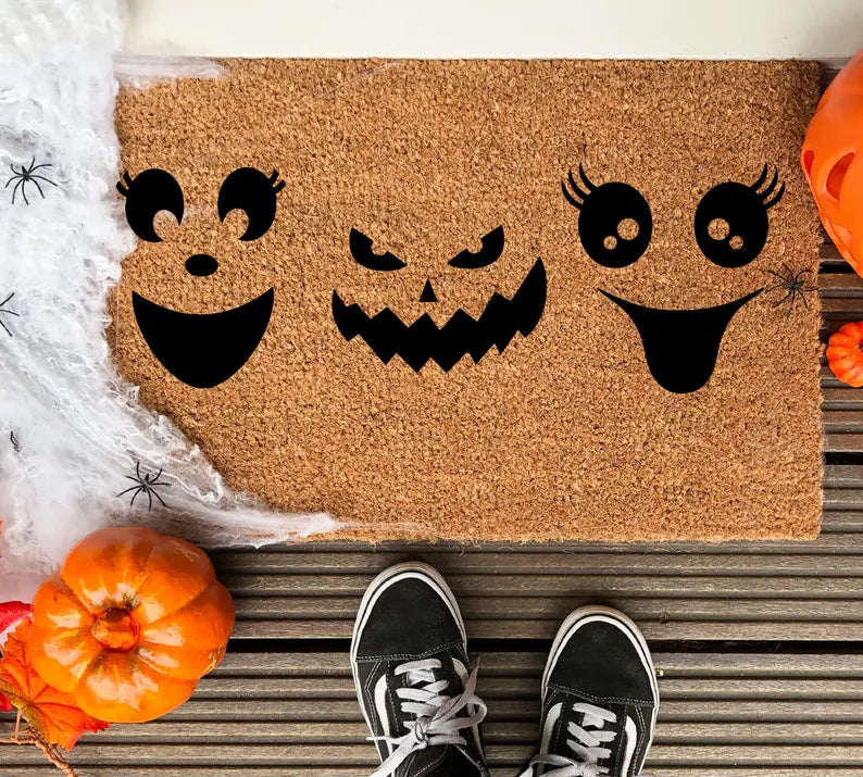 Personalized Halloween Doormat, Custom Pumpkin Face Doormat, Hey Boo Door Mat, Spooky Welcome Mat, Halloween Decor, Custom Name Rug. DMPETAL3