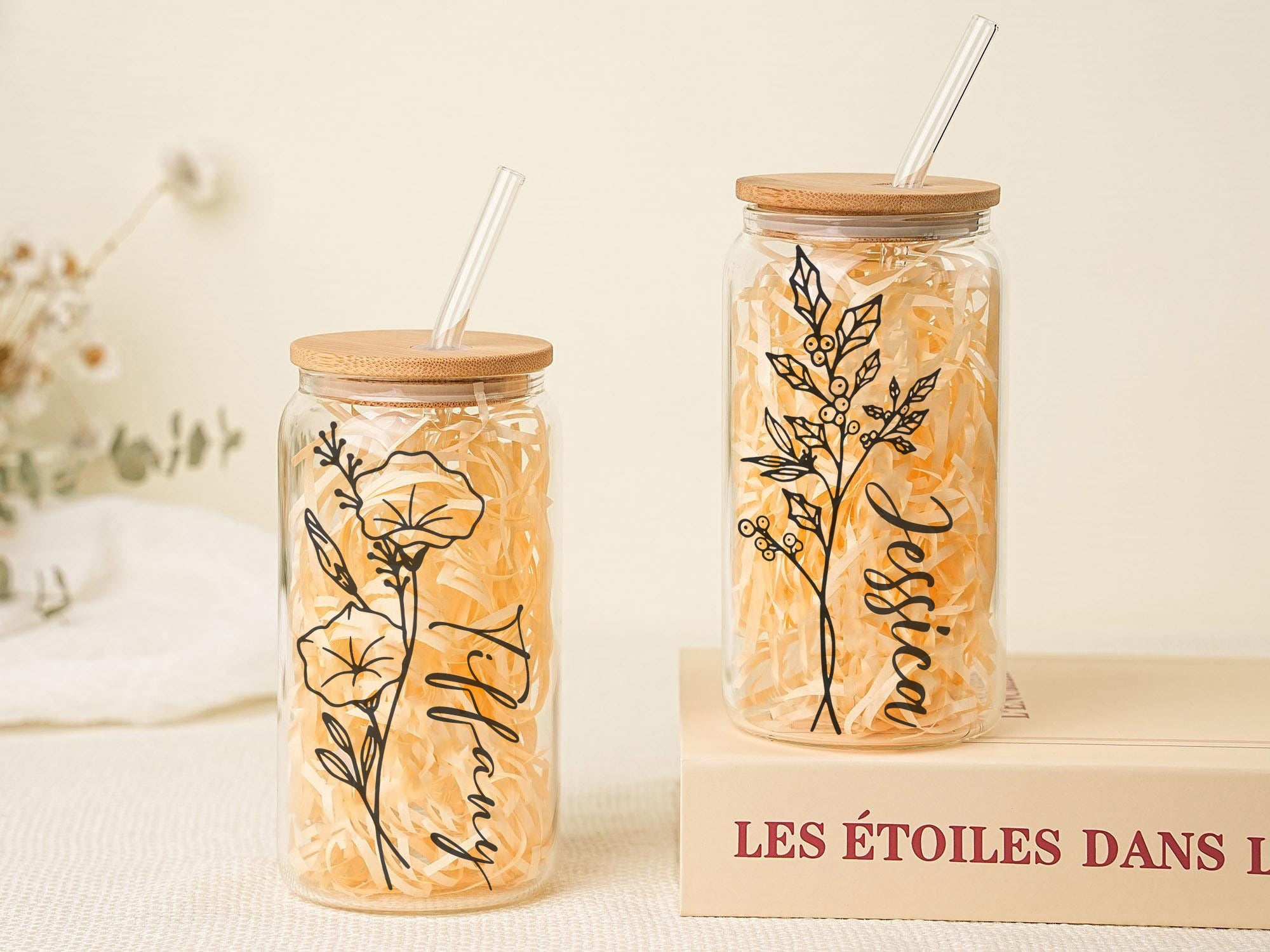 Personalized Glass Tumbler with Name & Flower Design, Custom Bamboo Lid Cup with Straw, Bridesmaid Gift, Birthday Gift, Christmas Gift