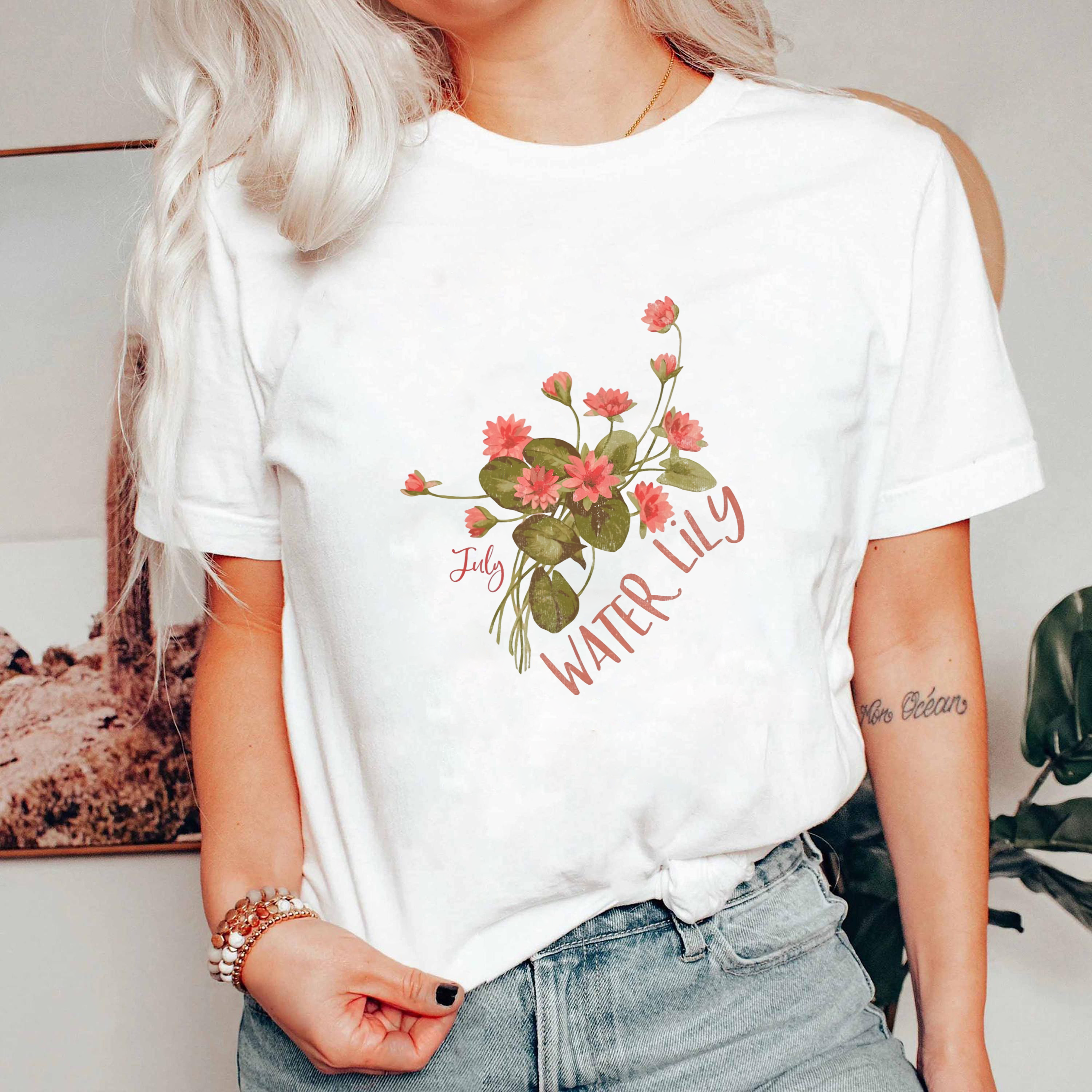 Water Lily July Birth Flower Shirt, Floral Birthday Tee, Botanical Lily T-Shirt, Summer Aesthetic Gift, Nature Lover Shirt