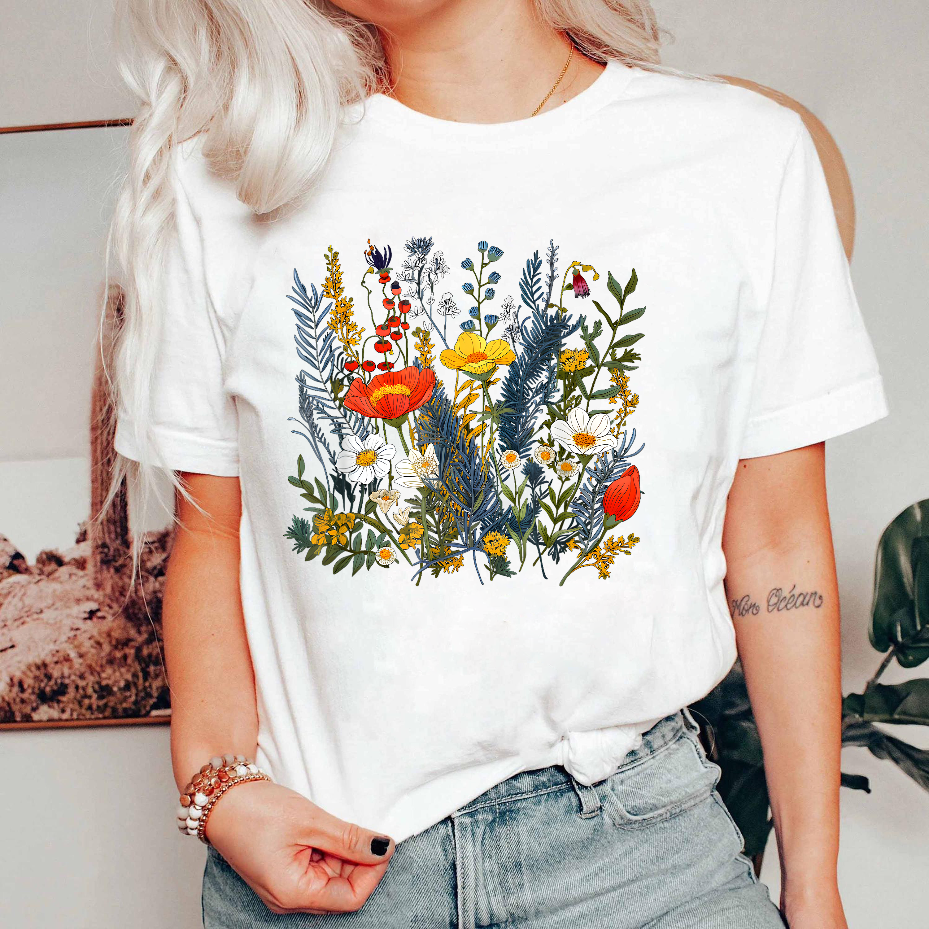 Wildflower Shirt, Vintage Botanical Tee, Aesthetic Floral Shirt, Nature Lover Gift, Cottagecore Garden T-Shirt
