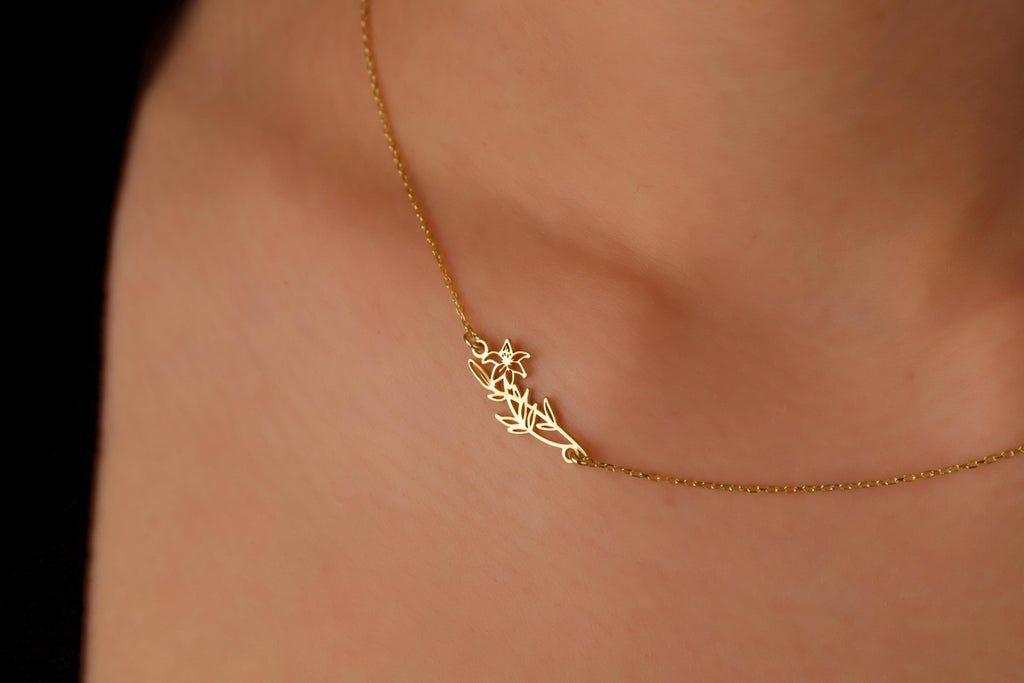 Birth Flower Necklace, Delicate Gold Floral Pendant, Personalized Minimalist Jewelry Gift for Women