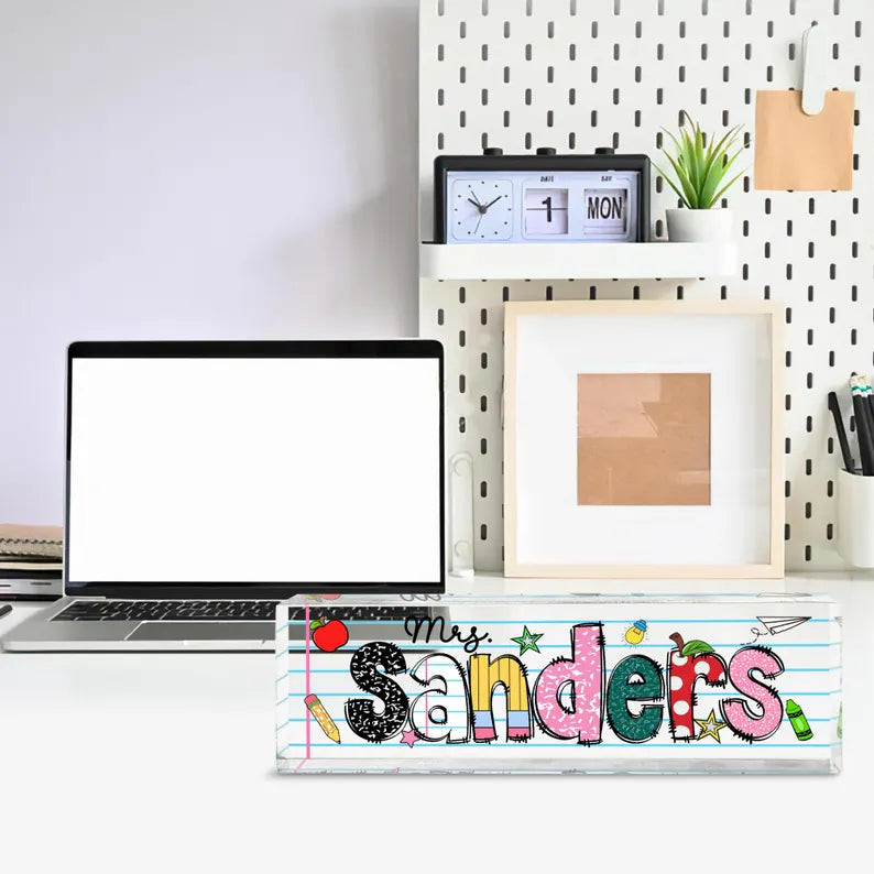 Personalized Teacher Name Desk Sign, Custom Teacher Appreciation Gifts, Teacher Name Desk Plaque, Teacher Acrylic Block, New Teacher Gift. DNPETAL03