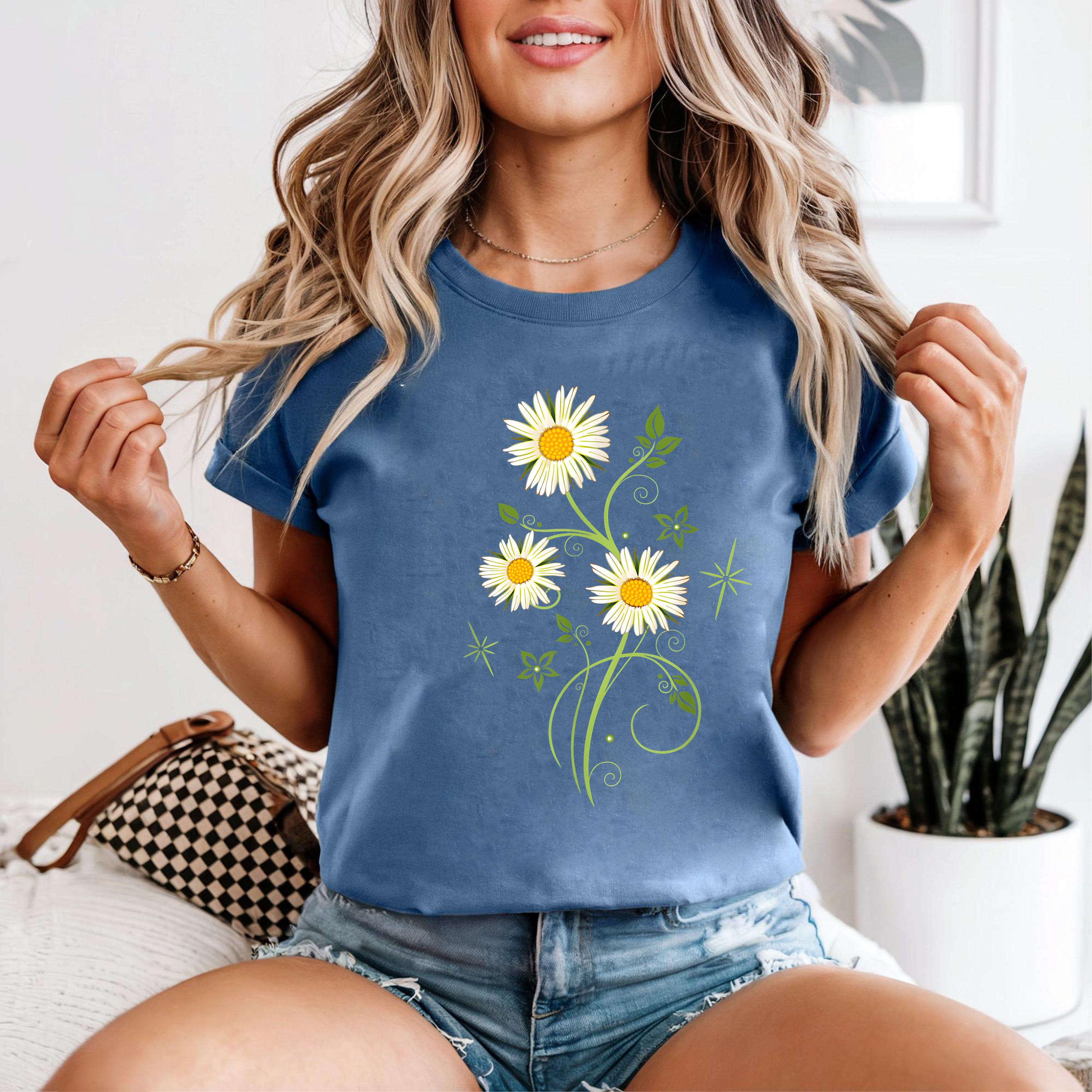 Daisy Flower Shirt, Cute Aesthetic Floral Tee, Botanical Graphic T-Shirt, Garden Daisy Lover Gift, Simple Flower Shirt