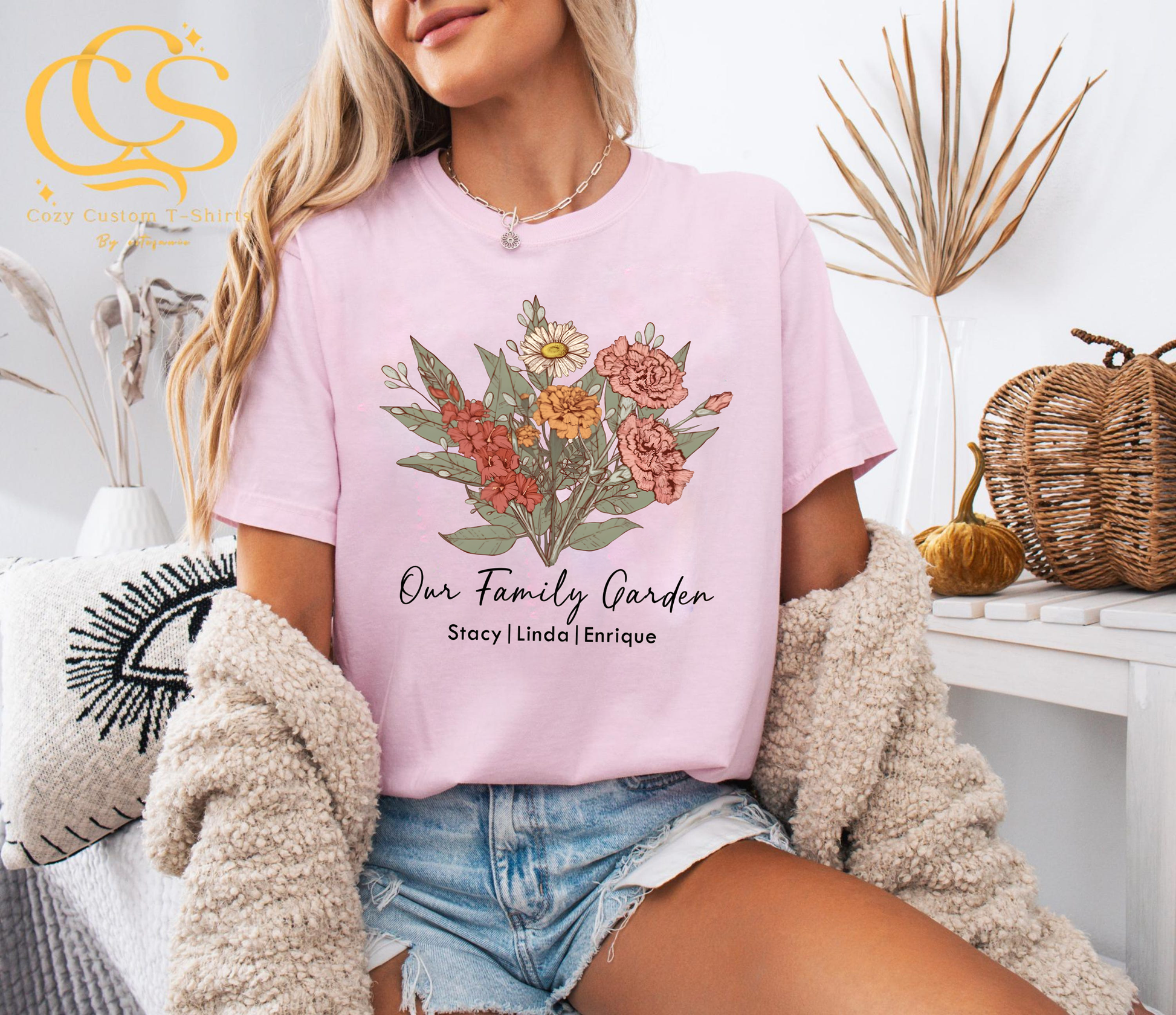 Personalized Family Garden Shirt, Custom Flower Name Tee, Floral Gift for Mom, Vintage Botanical T-Shirt, Family Name Shirt