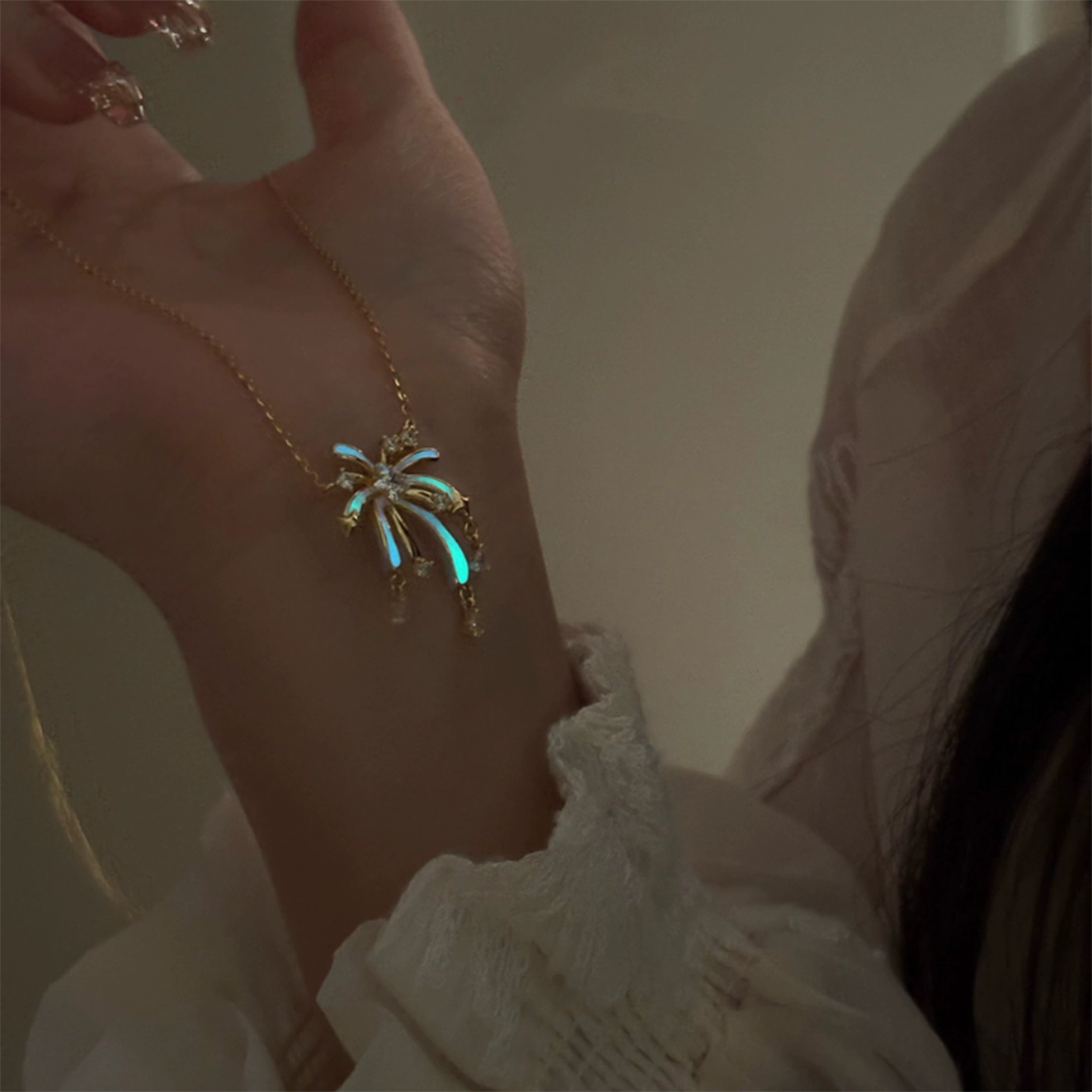 Glowing Firework Necklace in S925 Sterling Silver Gold Plated, Dainty Fairycore Necklace for Women, Elegant Handmade Jewelry Gift for Her