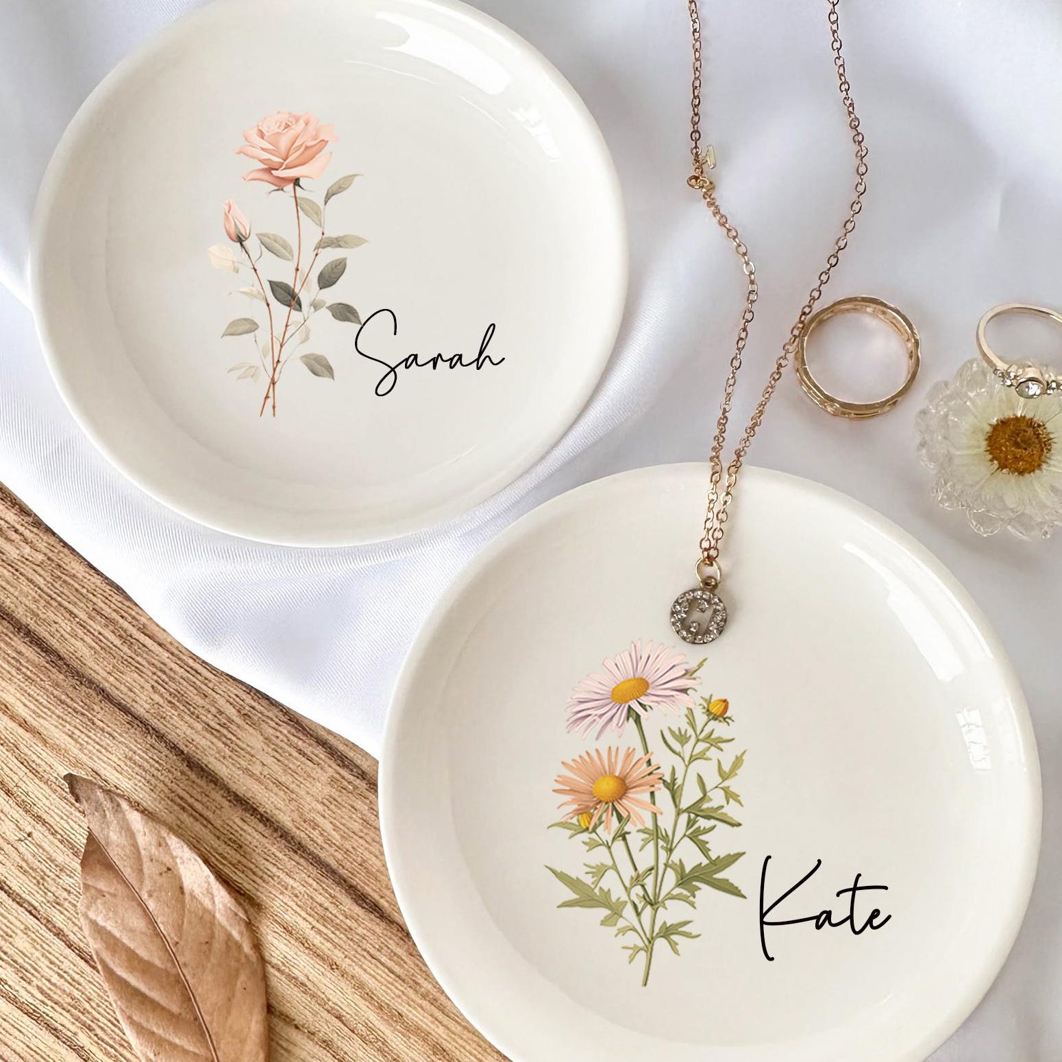 Personalized Birth Flower Ring Dish, Wedding Ring Dish, Perfect Bridesmaid Gift, Best Friend Gift, Custom Jewelry Dish, Birthday Party Gift