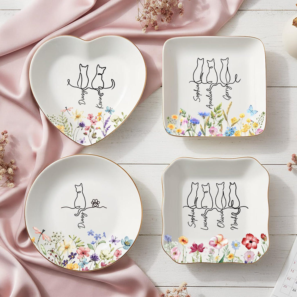 Personalized Cat Floral Ring Dish, Custom Cat With Name Jewelry Dish, Cat Lover Gift, Unique Christmas Present, Gift for Cat Owner Pet Lover