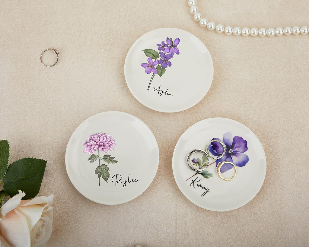 Custom Ring Dish With Birth Flower and Name,personalised Birth Flower Trinket Dish for Bridesmaids,ring Holder Dish,wedding Bridesmaid Gift