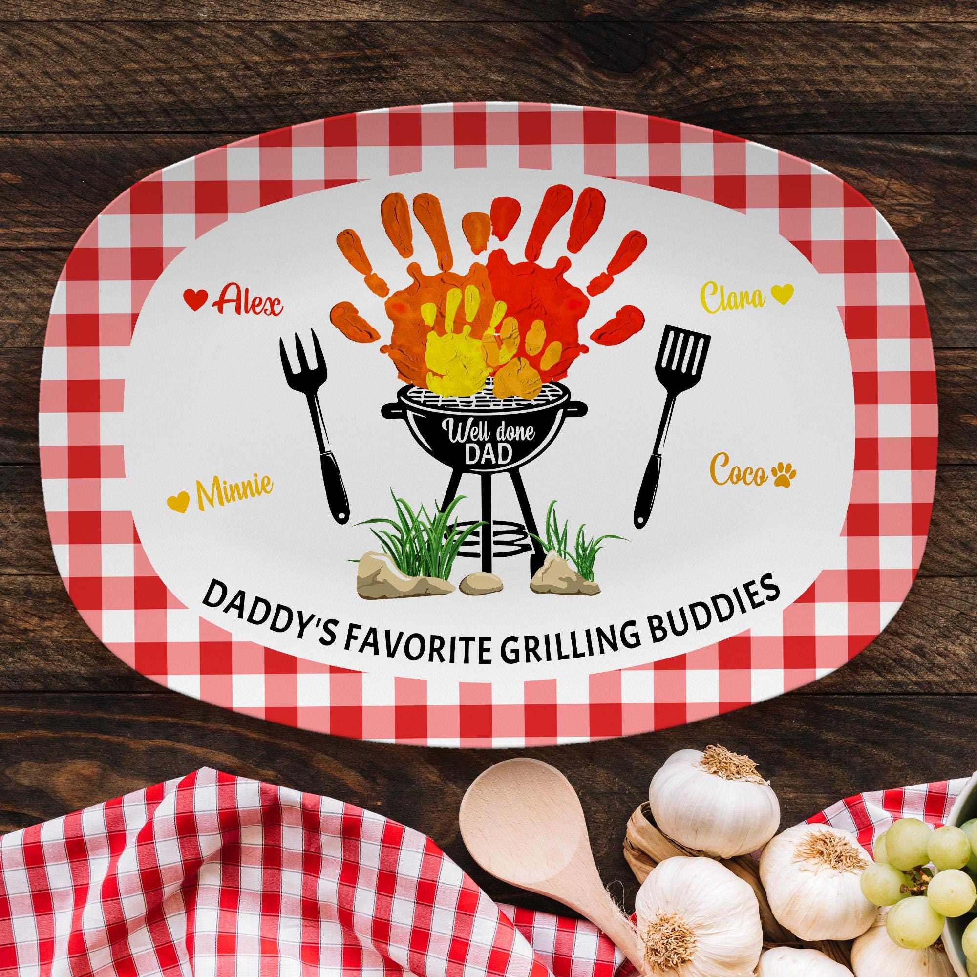 Custom Daddy's Grilling Plate Gifts - Personalized Dad Grilling Platter, BBQ Plate for Dad, Father's Day Gift, Daddy's Grilling Buddies