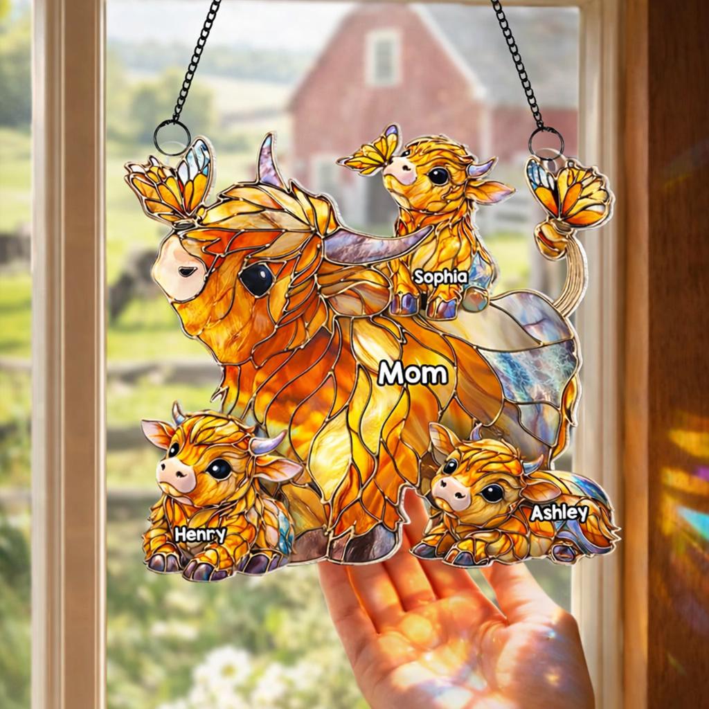 Personalized Highland Cow Mom Acrylic Suncatcher, Grandma’s Herd With Names, Custom Family Window Hanging, Mother's Day Gift for Mom Grandma