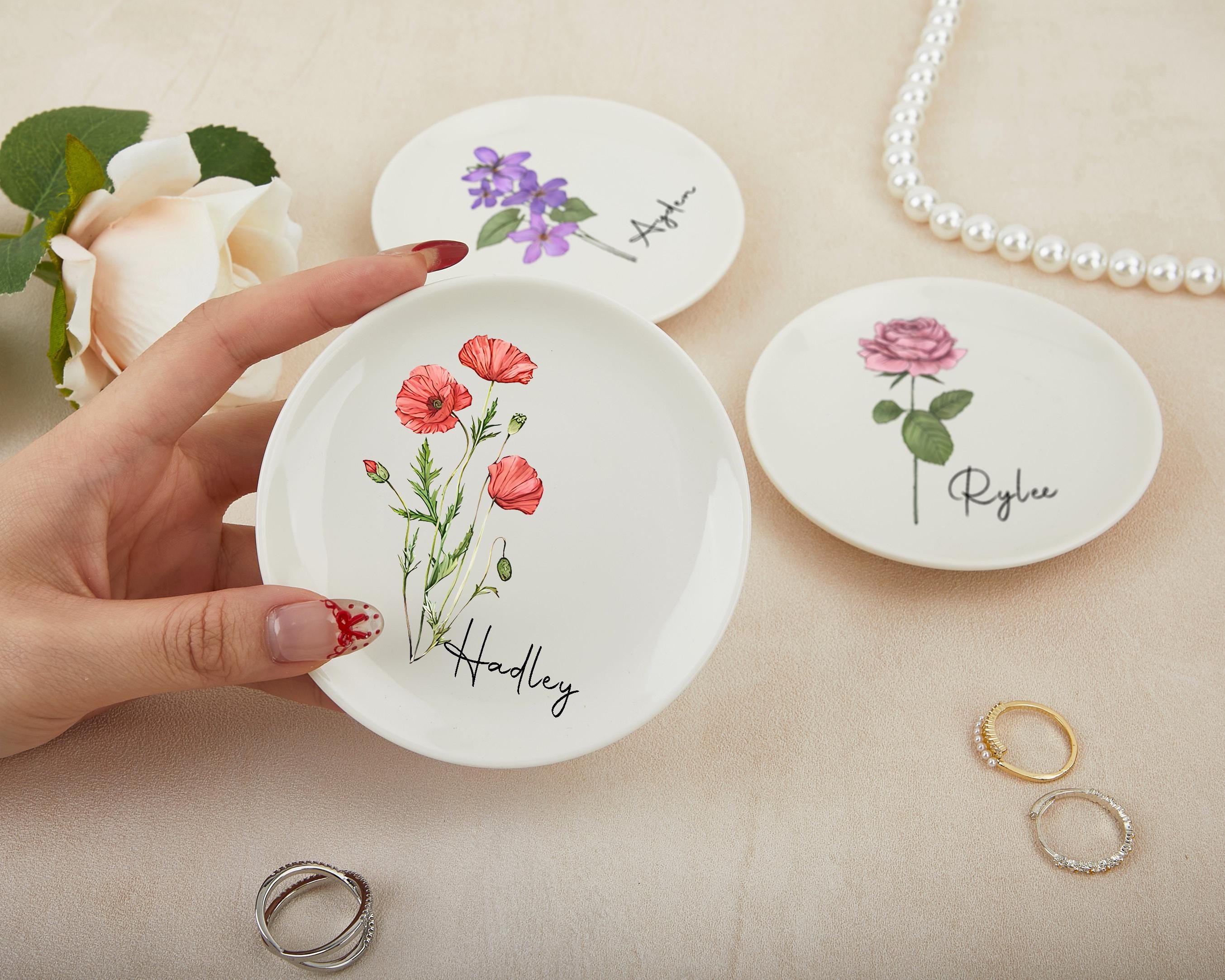 Custom Ring Dish With Birth Flower and Name,personalised Birth Flower Trinket Dish for Bridesmaids,ring Holder Dish,wedding Bridesmaid Gift