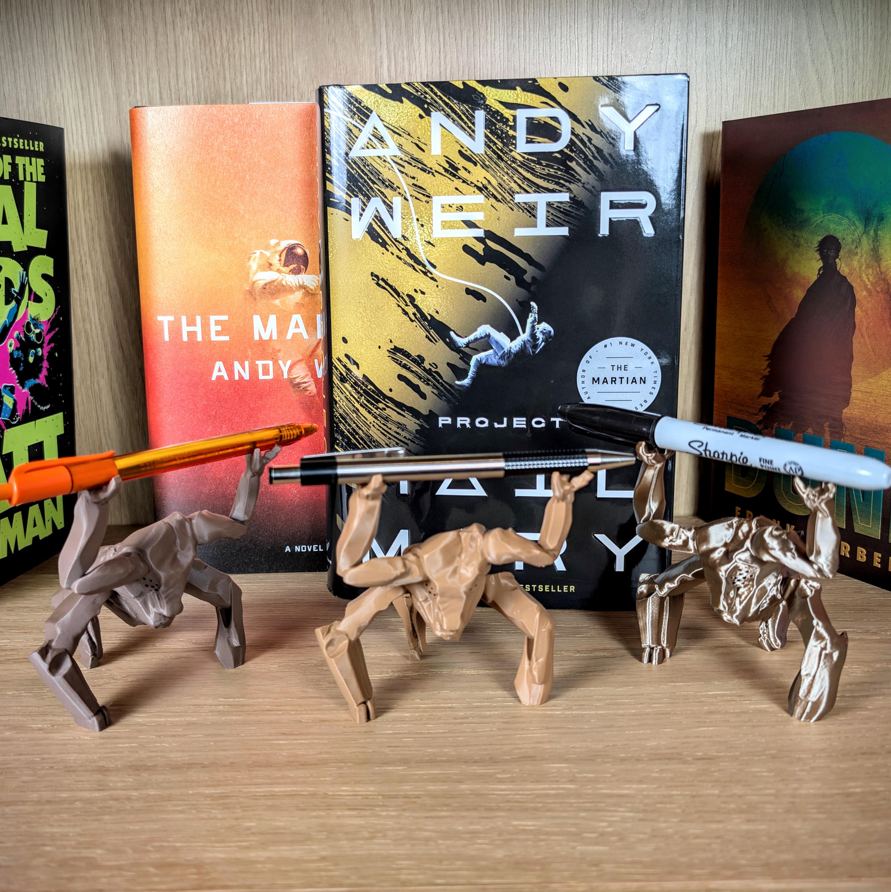 Rocky the Alien Desk Toy, Project Hail Mary Bookshelf Decor, Pen Holder, Sci Fi Alien Companion, Rocky the Eridian, Desk Buddy, Cute Figure